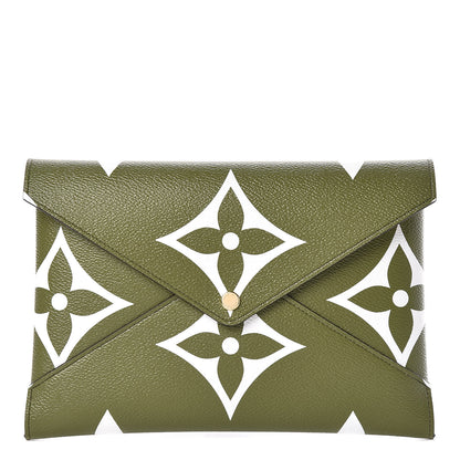 Louis Vuitton Monogram Giant Kirigami Pochette Set 3 of 9