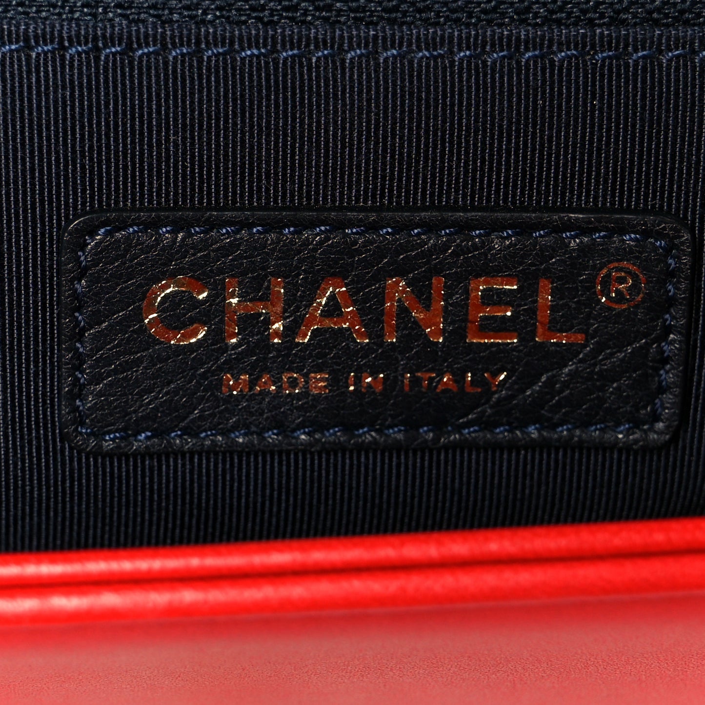 Lambskin Embossed New Medium Boy Cube Flap Red