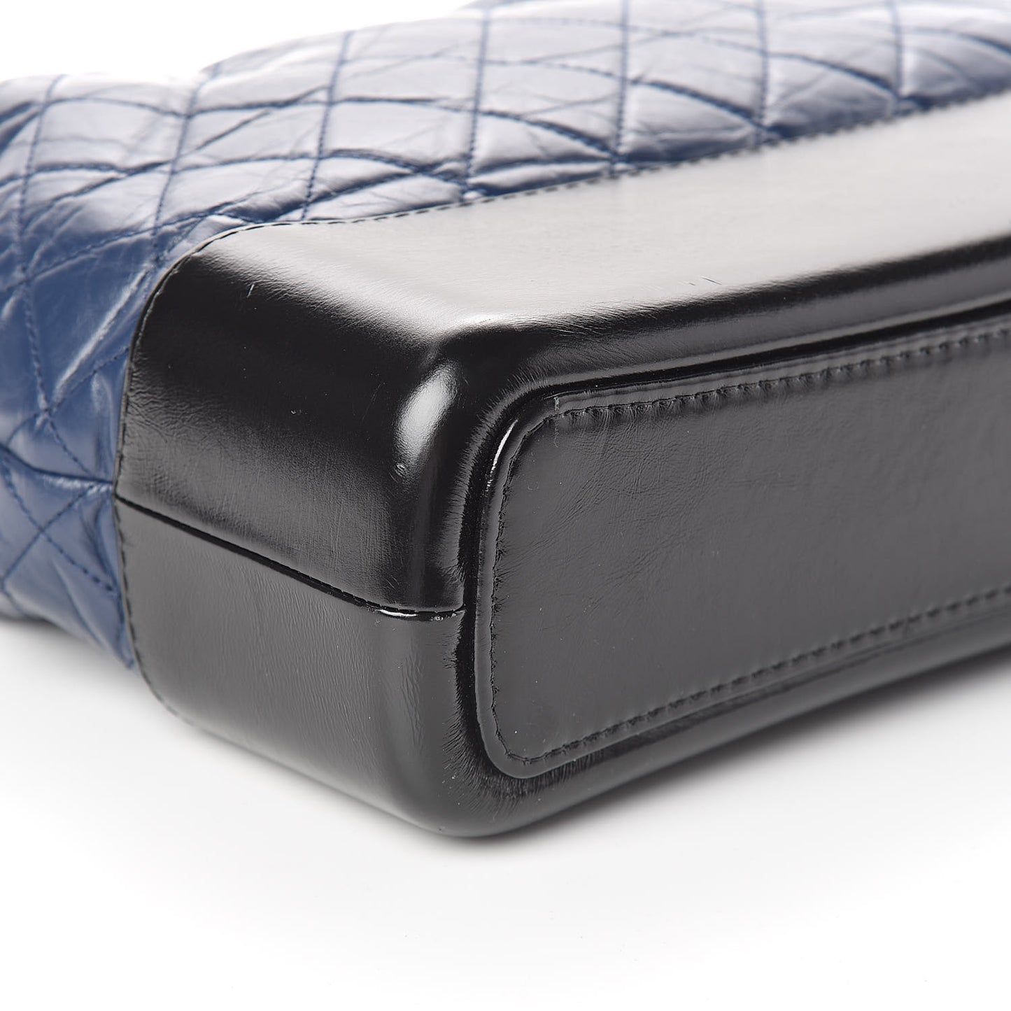 Aged Calfskin Quilted Large Gabrielle Hobo Navy Black