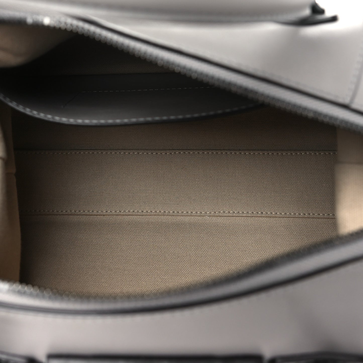 Soft Calfskin Small Soft Antigona Pearl Grey