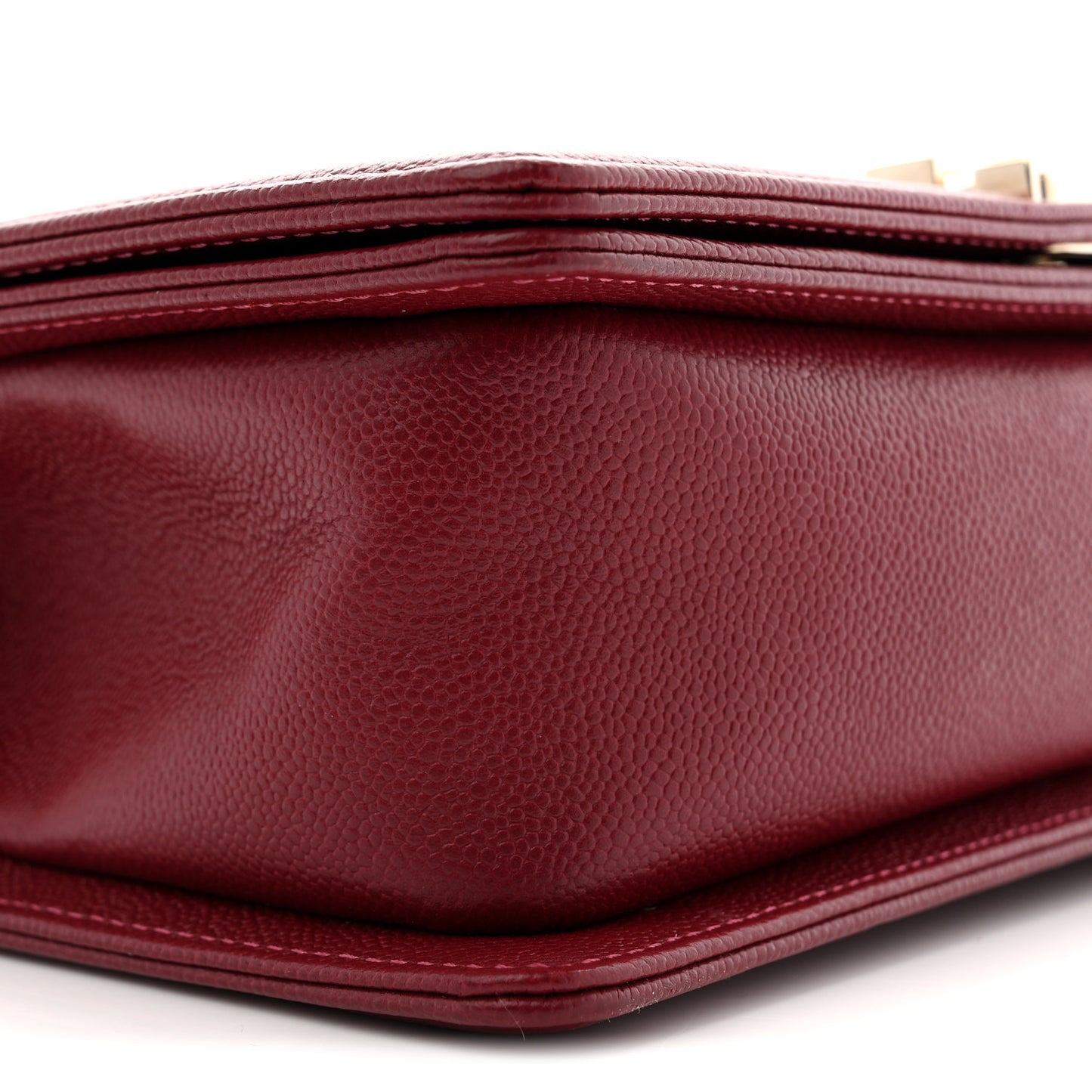 Caviar Quilted Medium Boy Flap Red