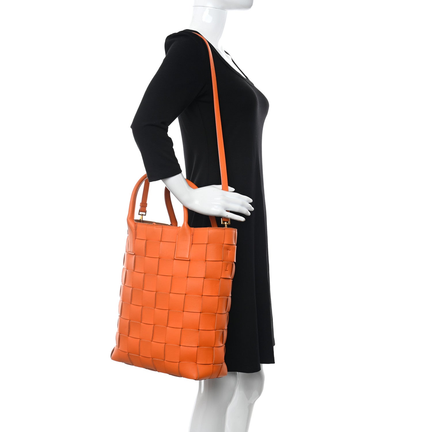 Bottega Veneta Nappa Maxi Cabat 30 Burned Orange 2 of 10