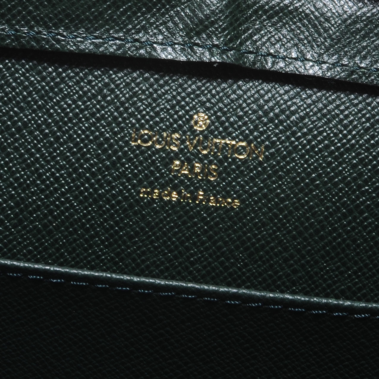 Louis Vuitton Taiga Pochette Baikal Epicea 6 of 7