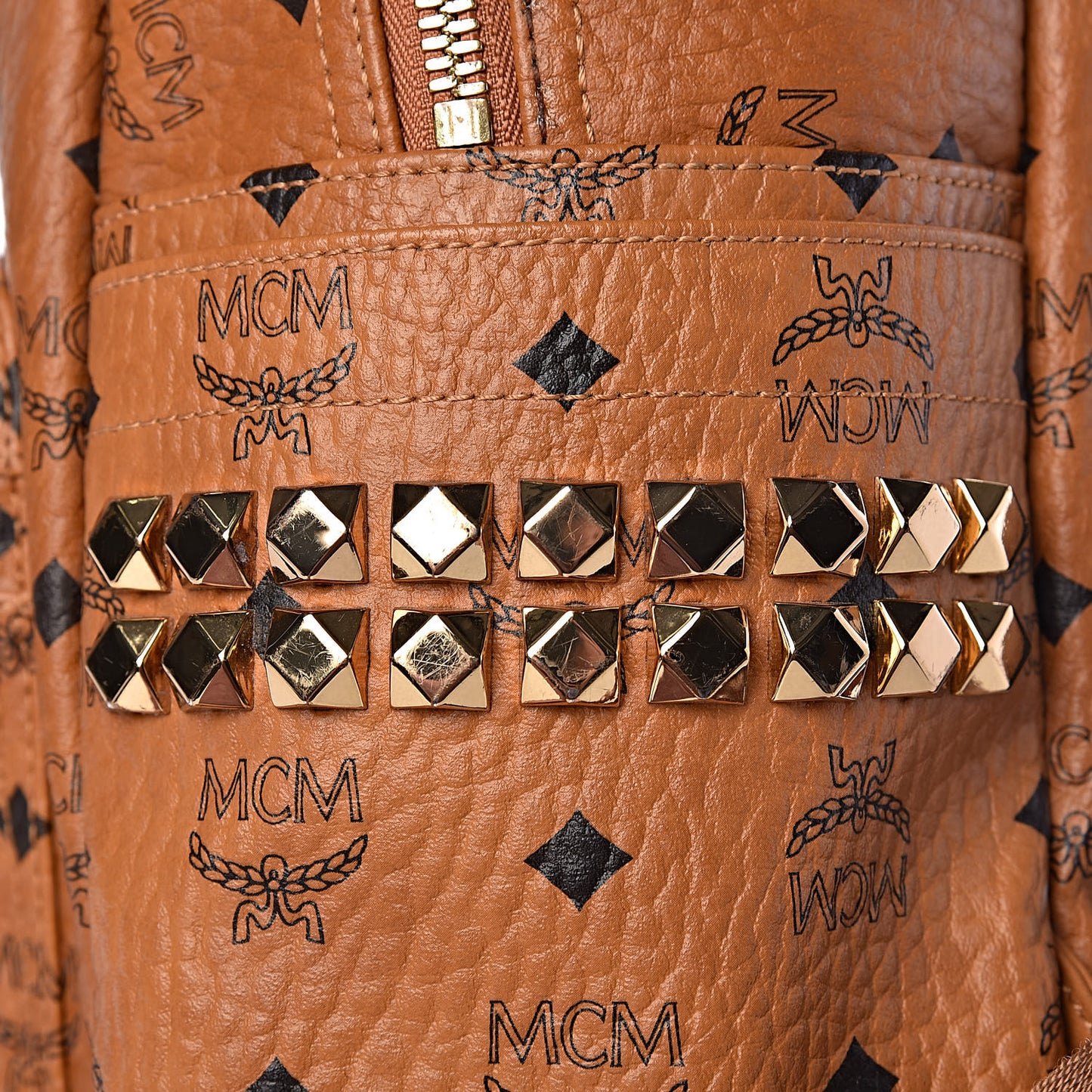 Visetos Medium Side Studs Stark Backpack Cognac