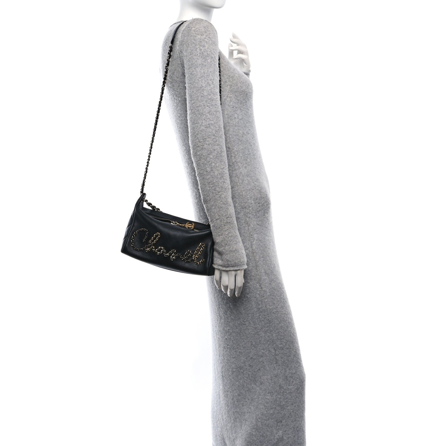 Calfskin Chain 20s Signature Hobo Black