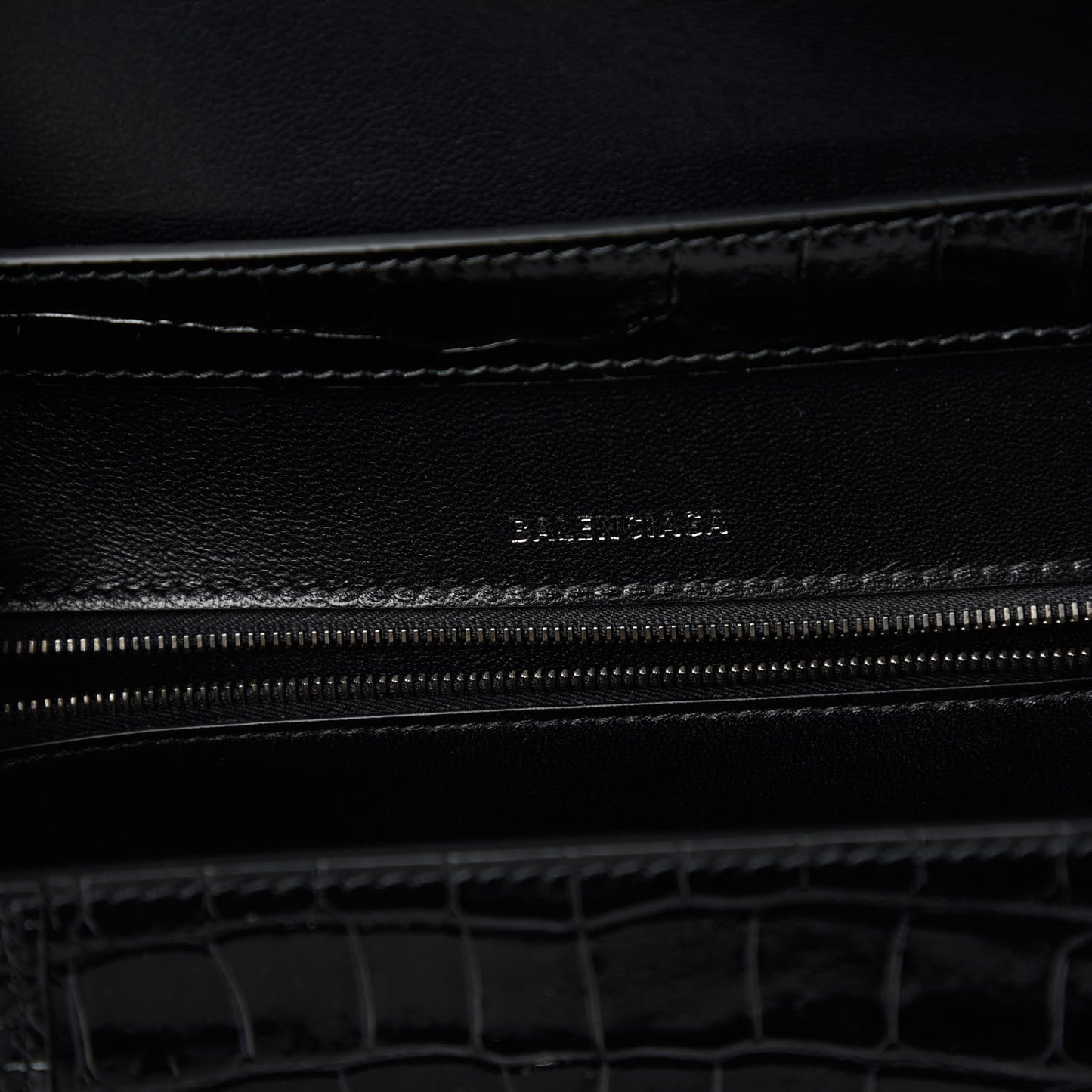 Shiny Calfskin Monochrome Crocodile Embossed Small Hourglass Sling Shoulder Bag Black