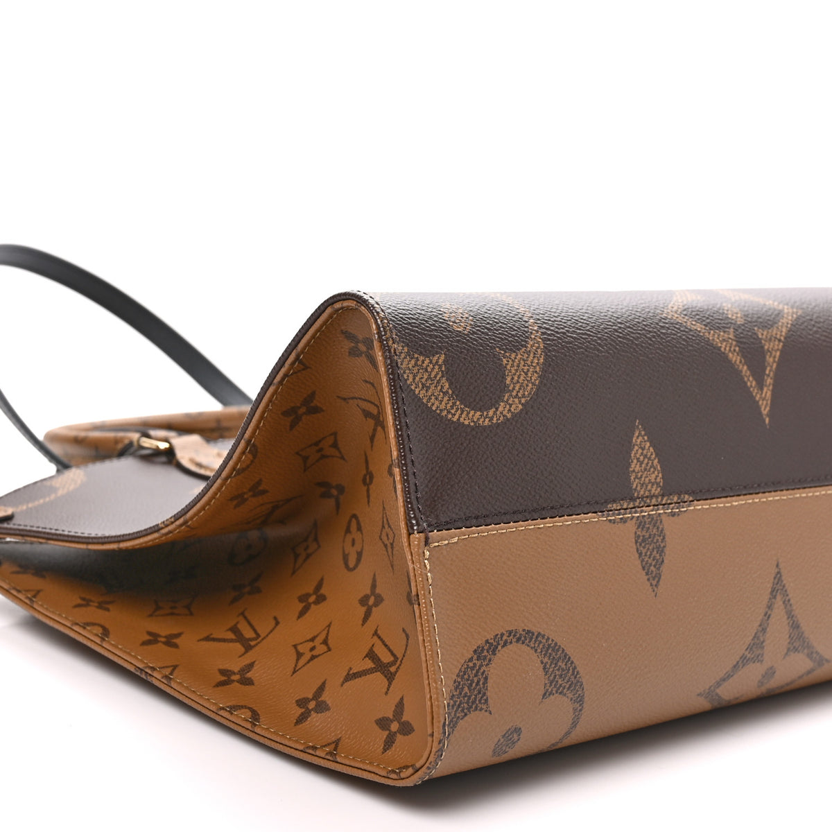Louis Vuitton Reverse Monogram Giant Onthego MM 9 of 10