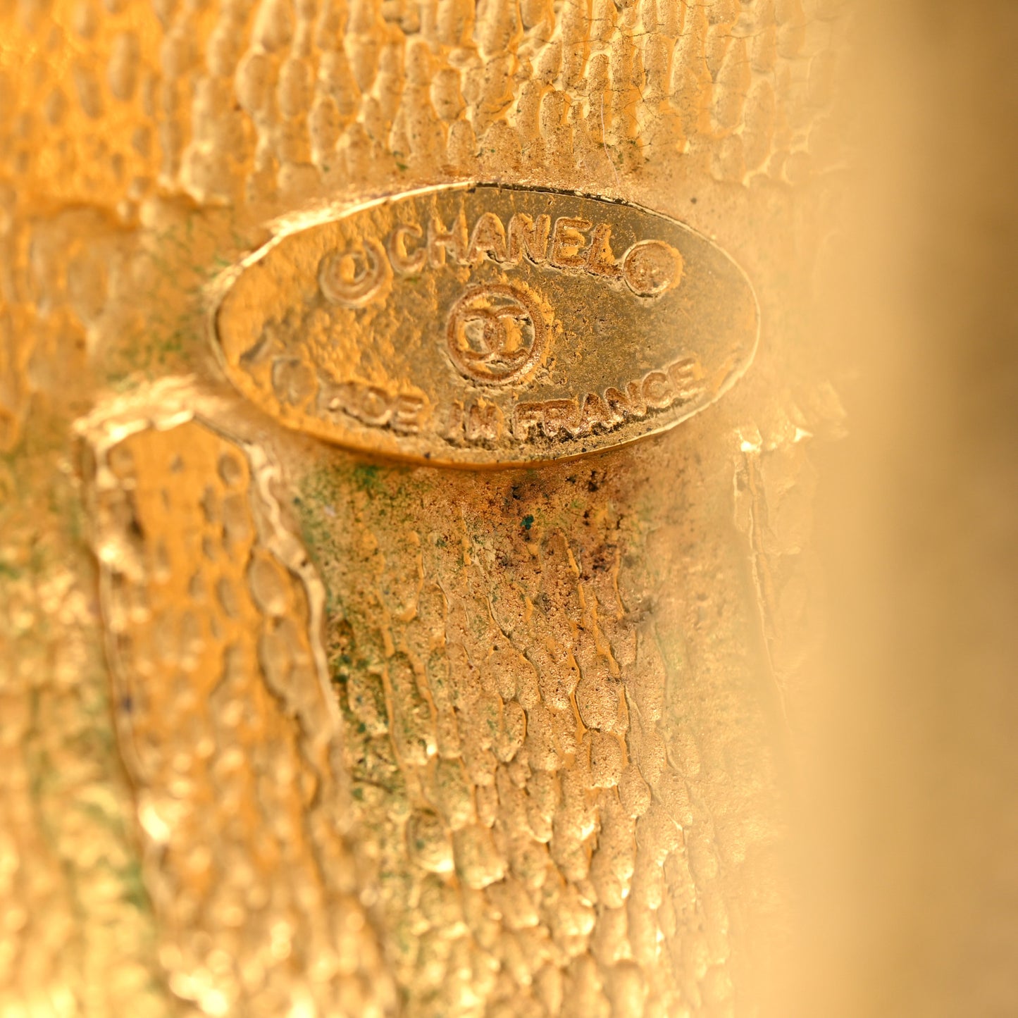 Metal Textured Cuff Gold