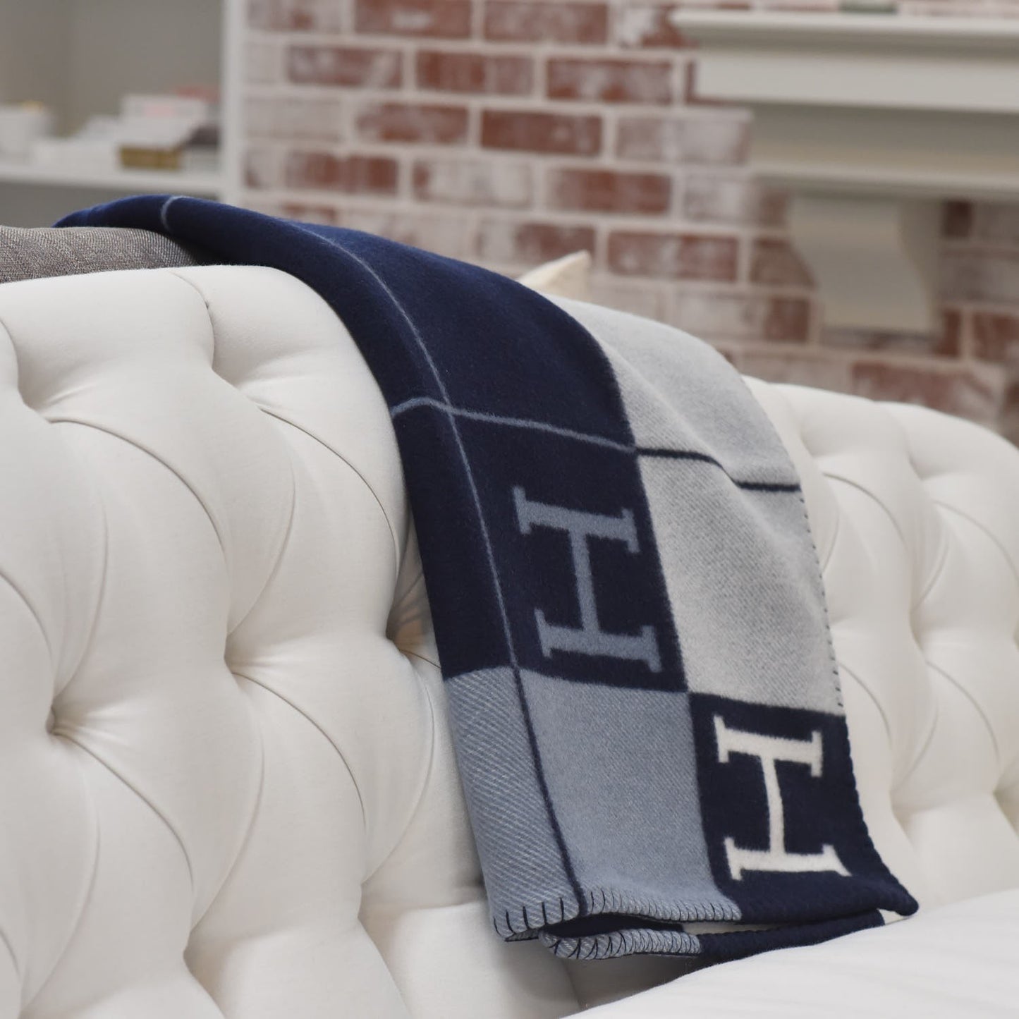 Wool Cashmere Avalon III Blanket Caban Ecru