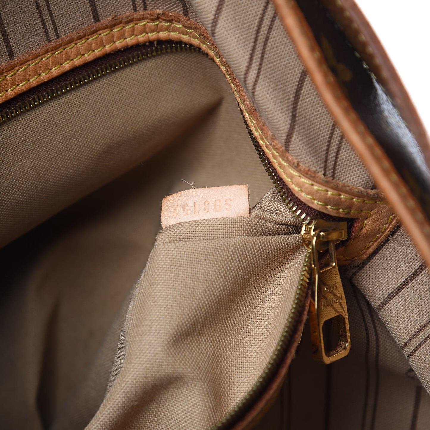 Monogram Delightful MM