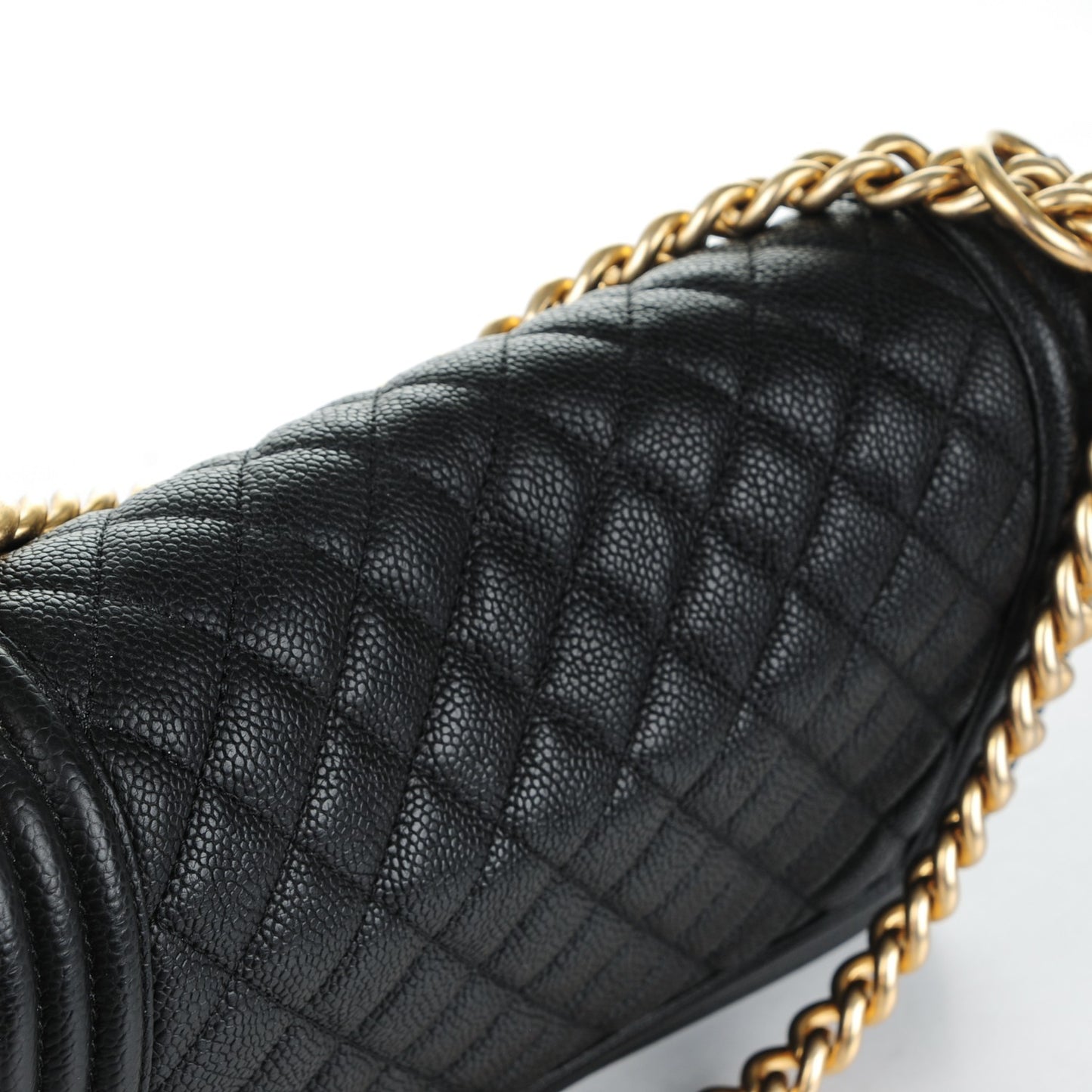 Caviar Quilted Medium Boy Flap Black
