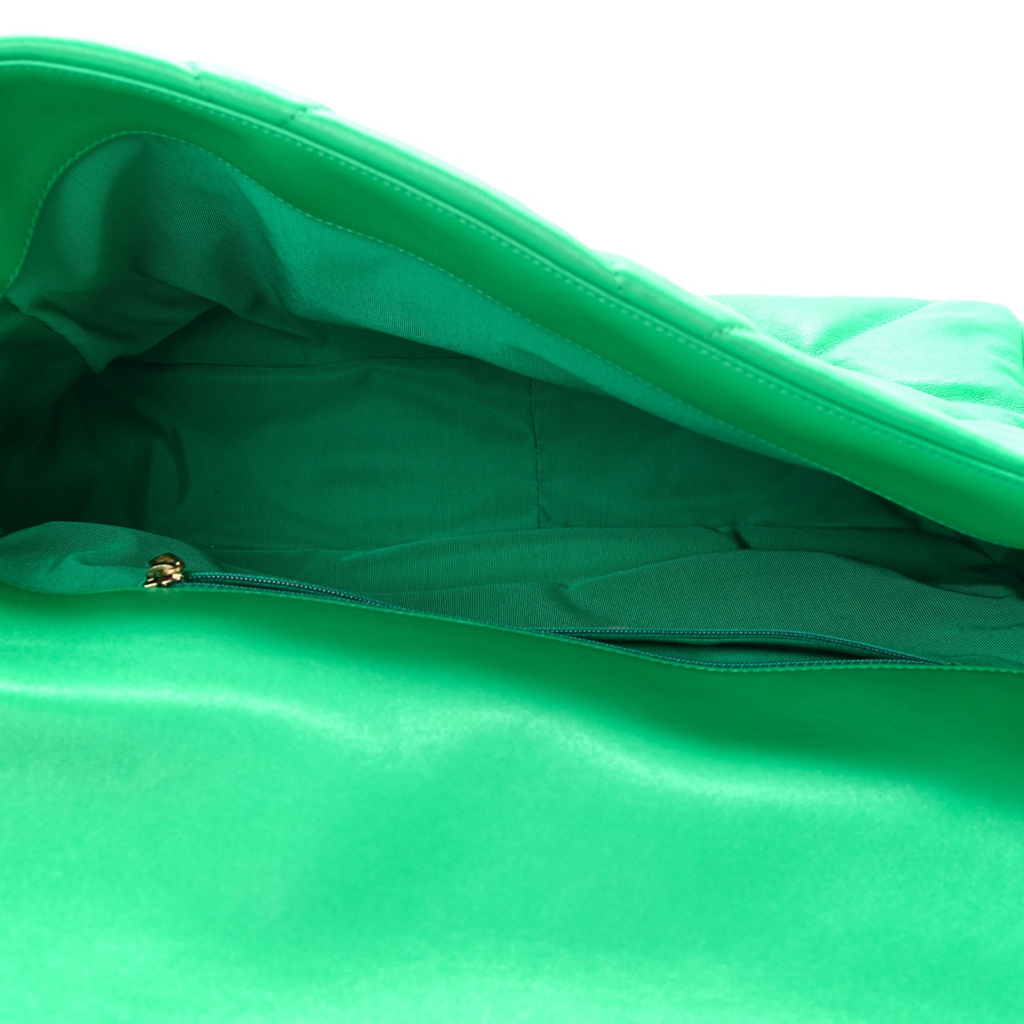 Lambskin Quilted Maxi Chanel 19 Flap Green