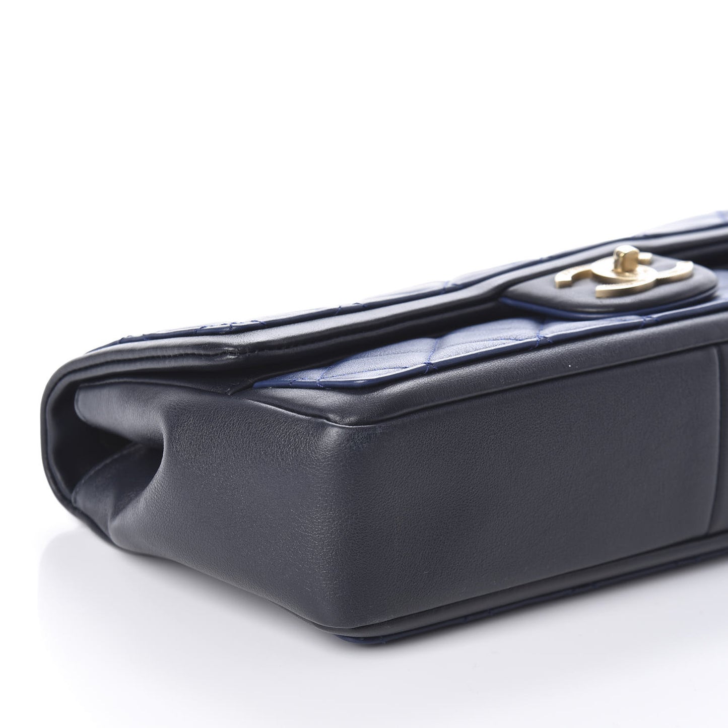 Lambskin Quilted Medium Graphic Flap Navy Black