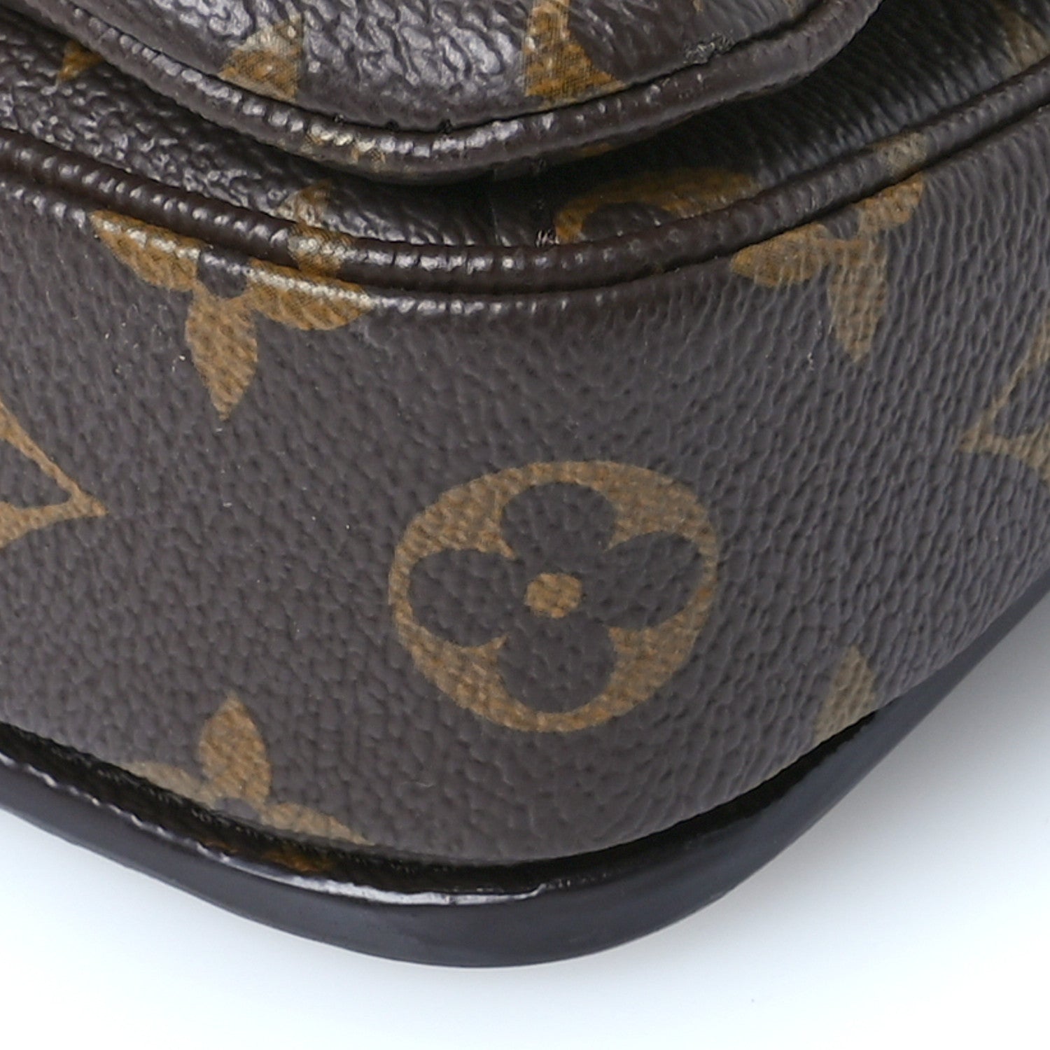 Louis Vuitton Monogram Pochette Metis 9 of 9