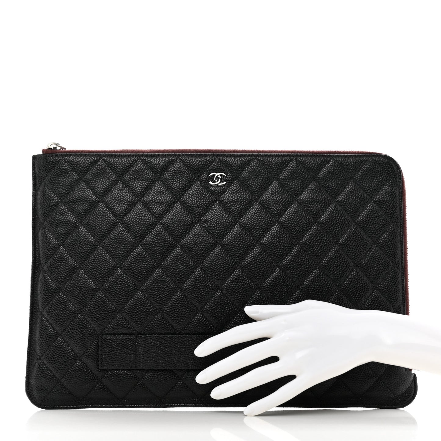 Caviar Quilted Large Slide Pouch Black