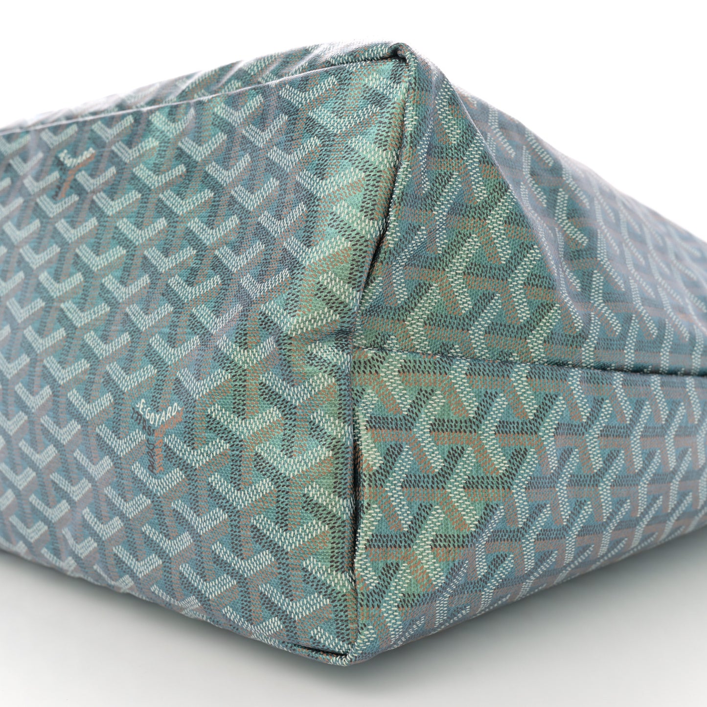 Iridescent Goyardine Saint Louis GM Pearly Green