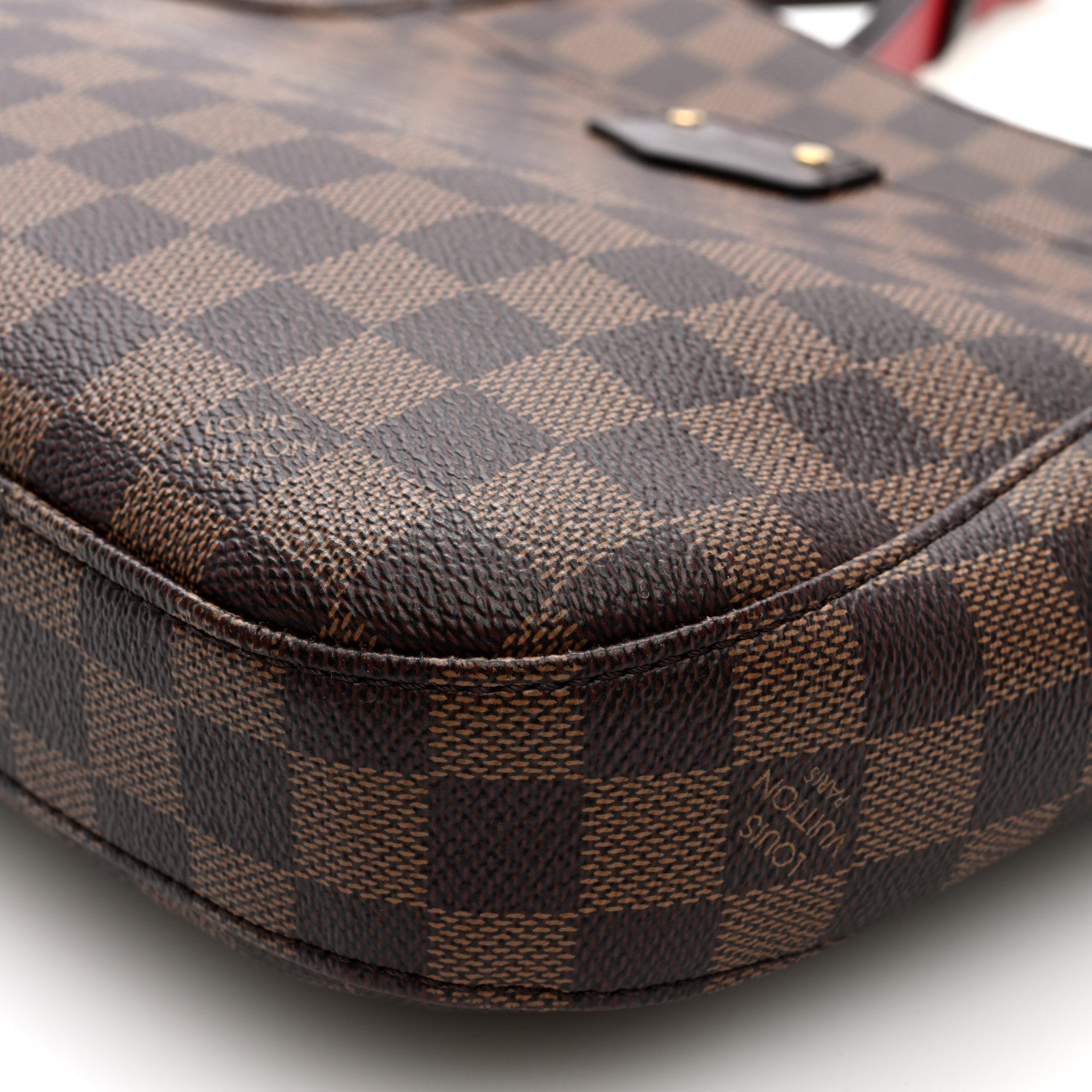 Louis Vuitton Damier Ebene South Bank Besace 9 of 9