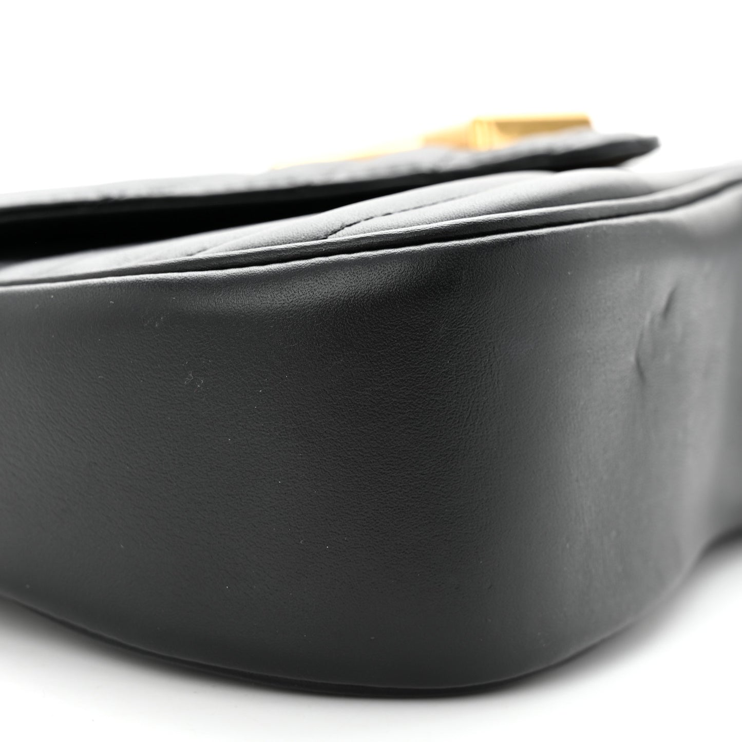 Calfskin New Wave Chain MM Black