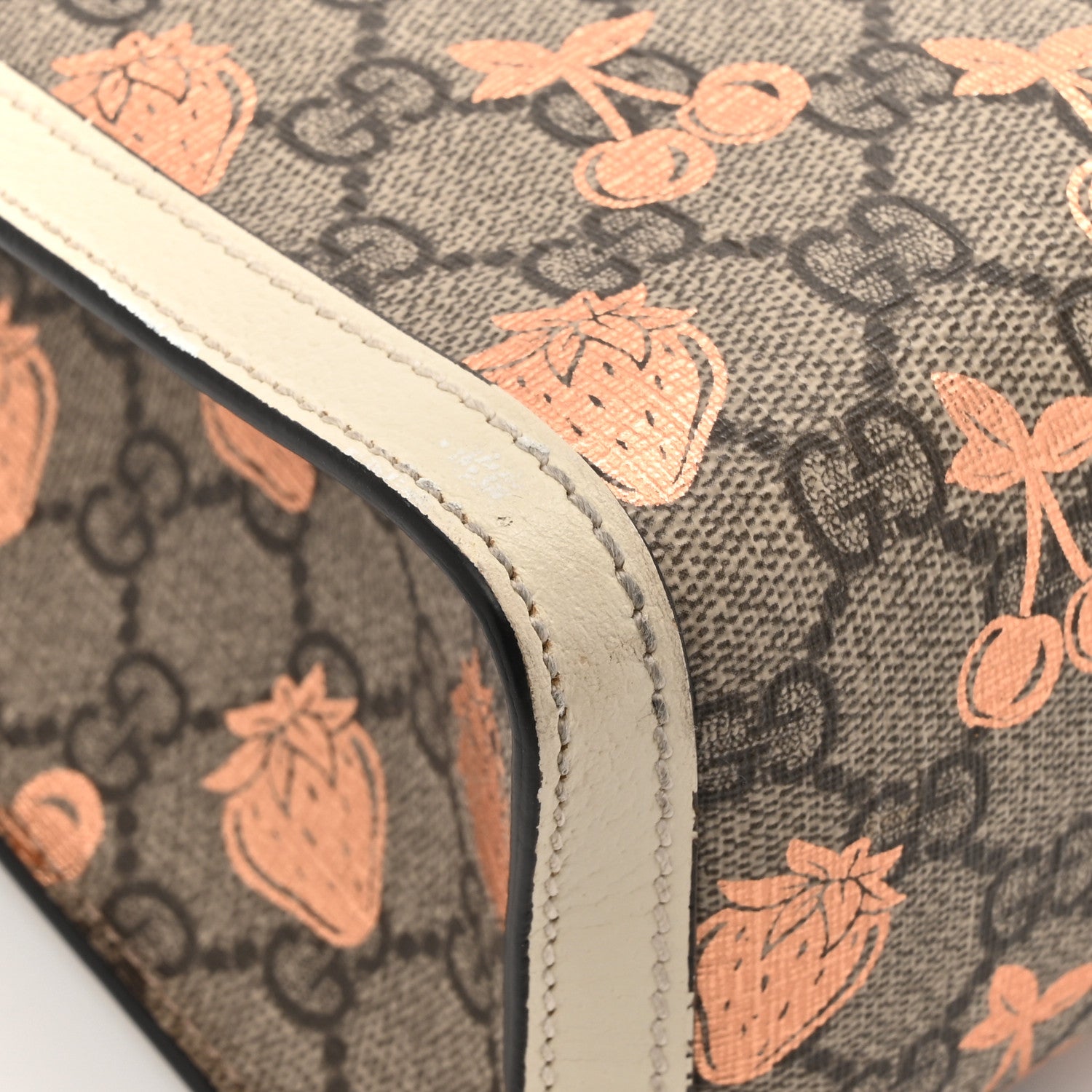 Gucci GG Supreme Monogram Berry Textured Dollar Calfskin Small Padlock Tote Beige Ebony Light Copper Mystic White 11 of 17