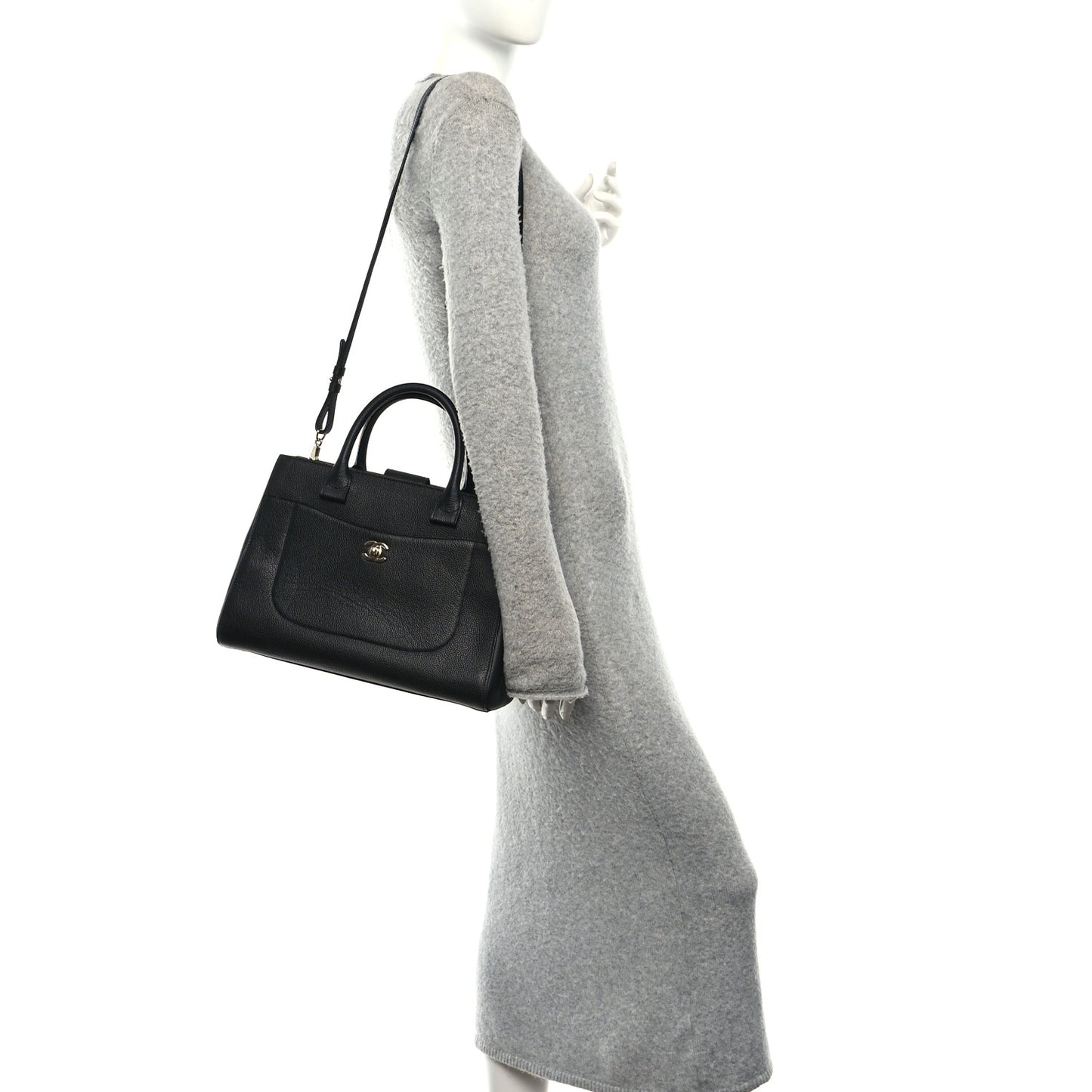 Grained Calfskin Medium Neo Executive Shopper Tote Black