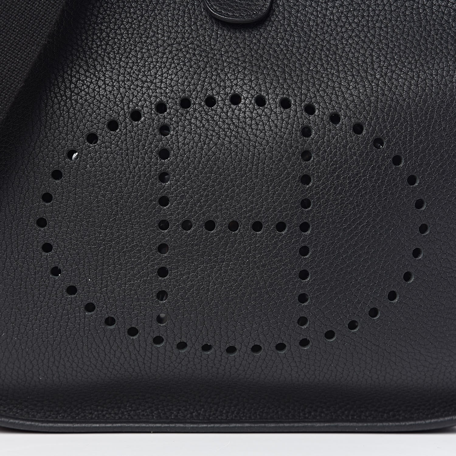 Hermes Taurillon Clemence Evelyne III PM Black 9 of 14