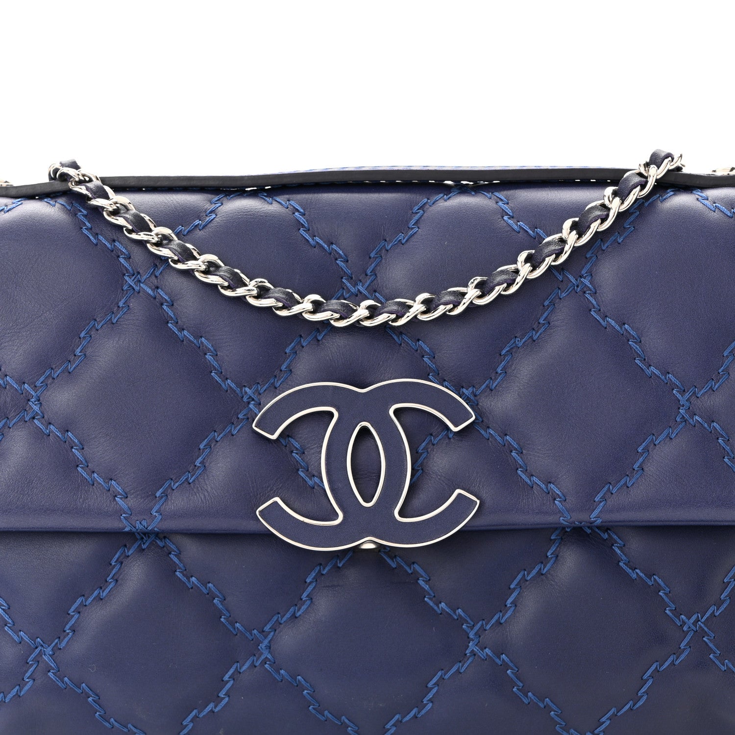 CHANEL ブルーキルティングバッグ Chanel Classic Single Flap Bag Perforated Jersey Jumbo Blue
