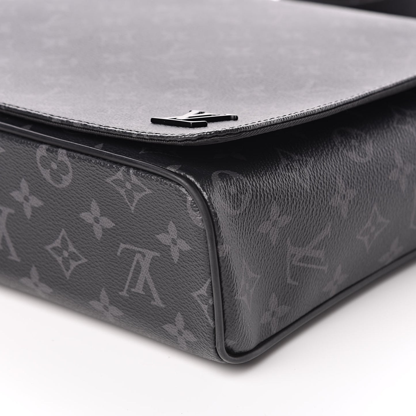 Monogram Eclipse District MM