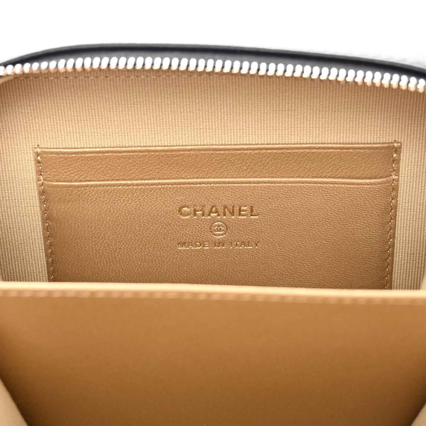 Lambskin Quilted CC Pearl Crush Camera Case Black