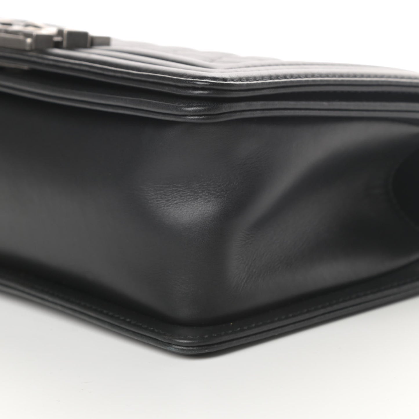 Calfskin Quilted Medium Boy Flap Black
