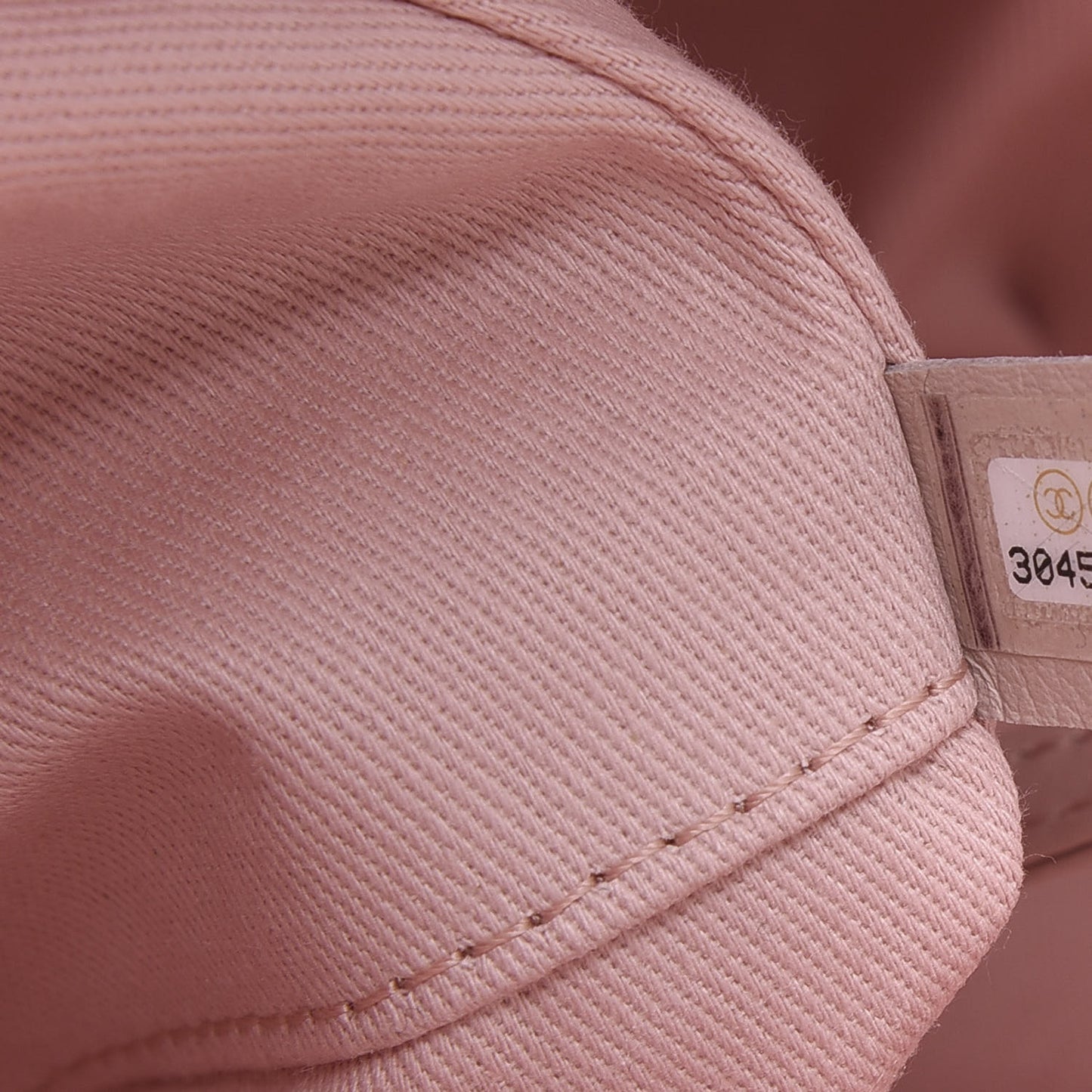 Mixed Fibers Calfskin Medium Deauville Tote Rose Pink