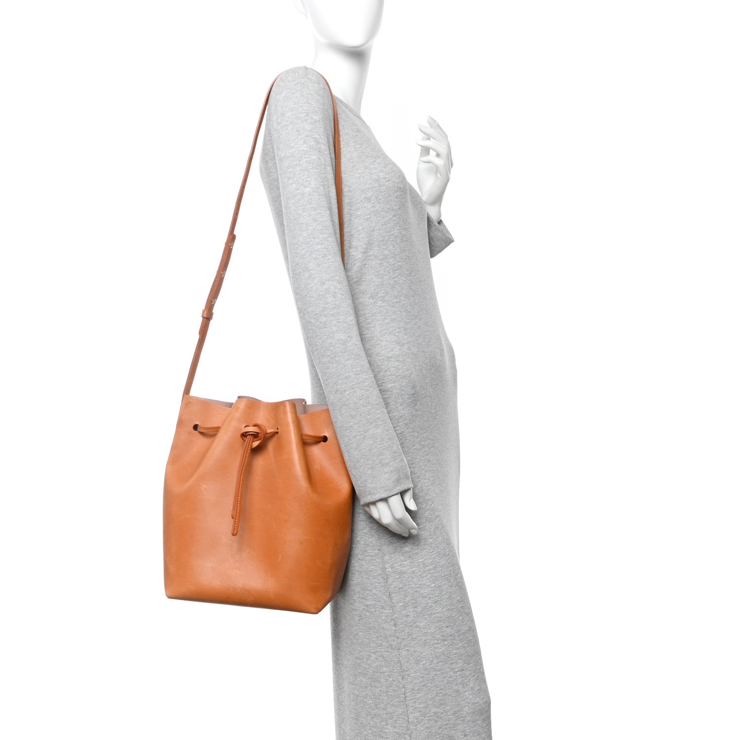 cammello mini backpack mansur gavriel Mansur Gavriel Leather Bucket Bag in Cammello/Rosa