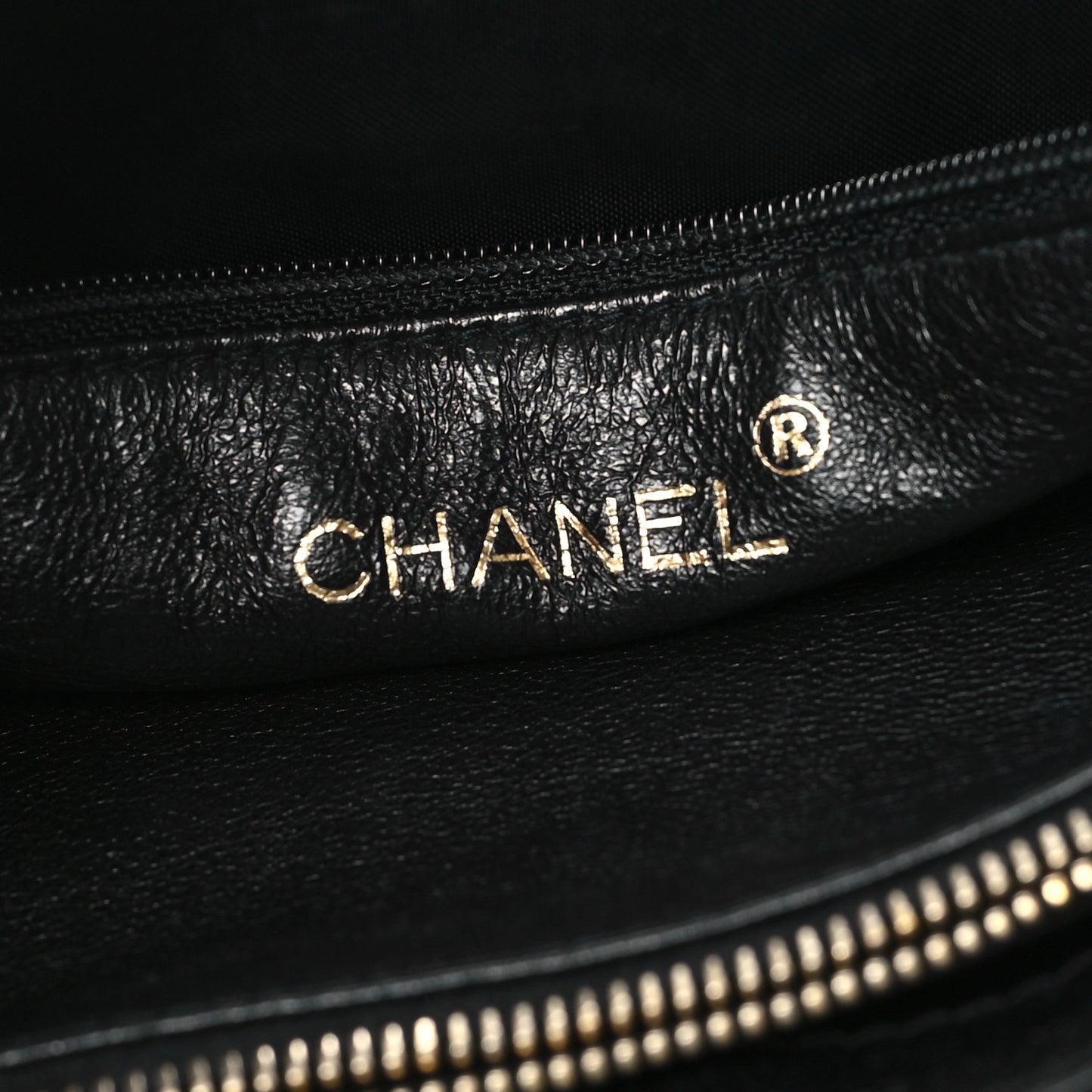 Caviar Diamond Flap Shoulder Bag Black