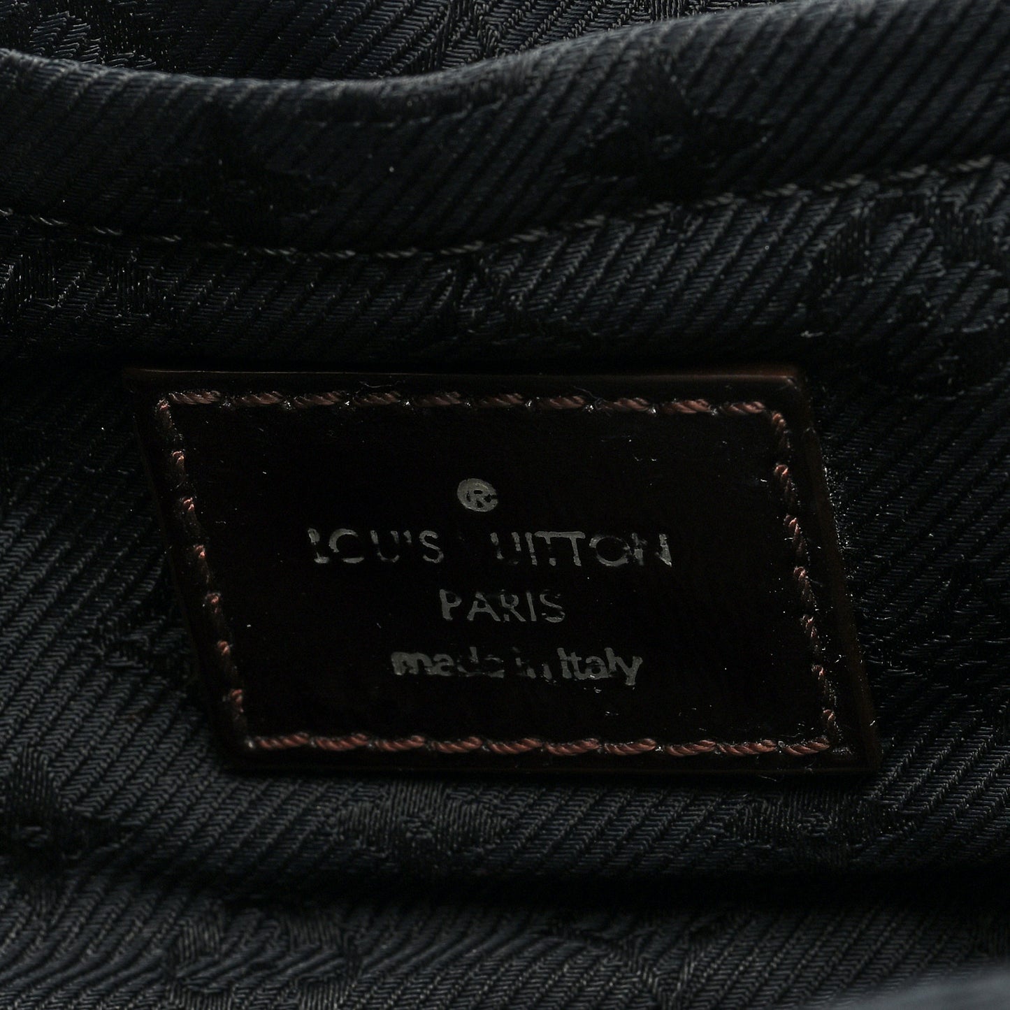 Pochette Devi MM Black