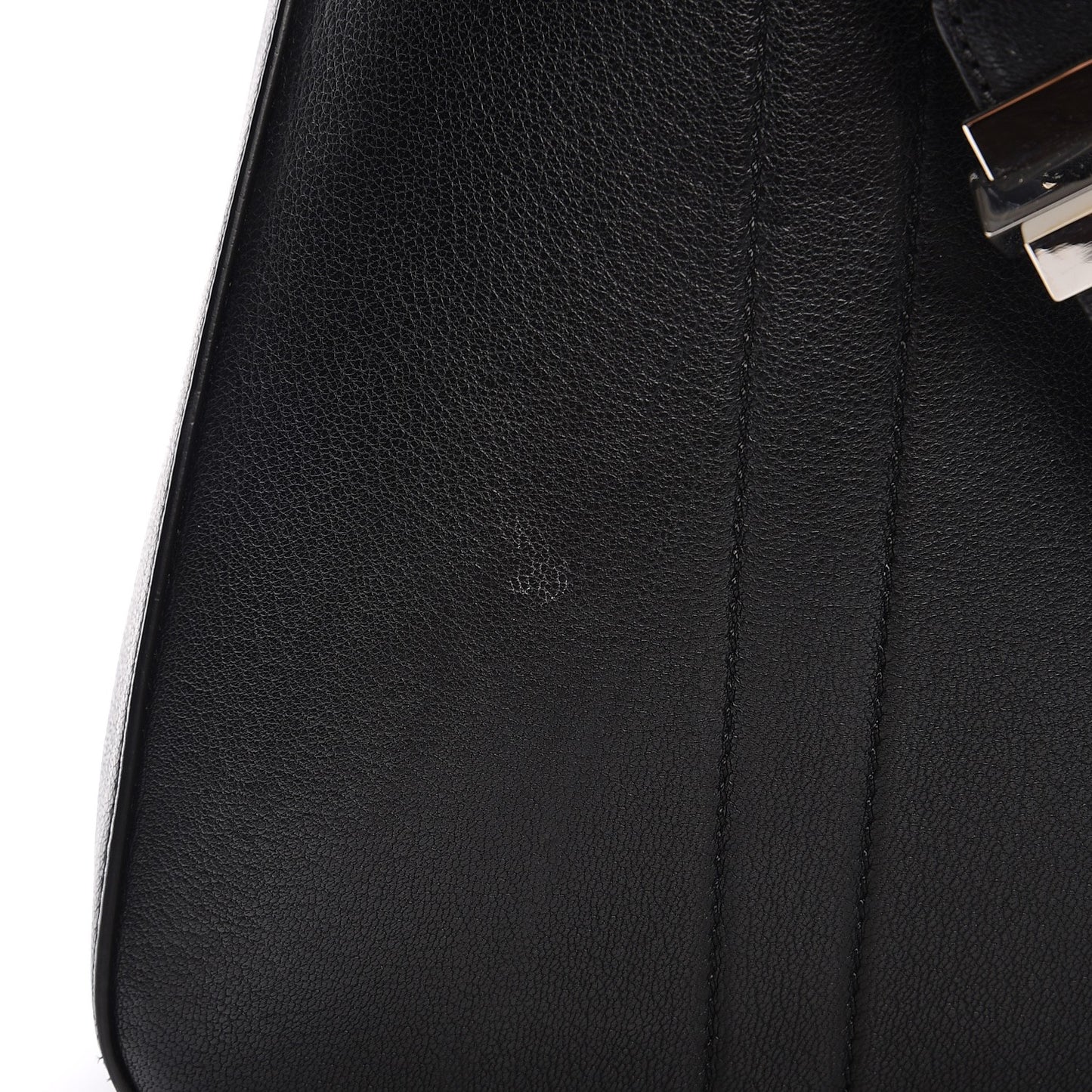 Sugar Goatskin Medium Antigona Black
