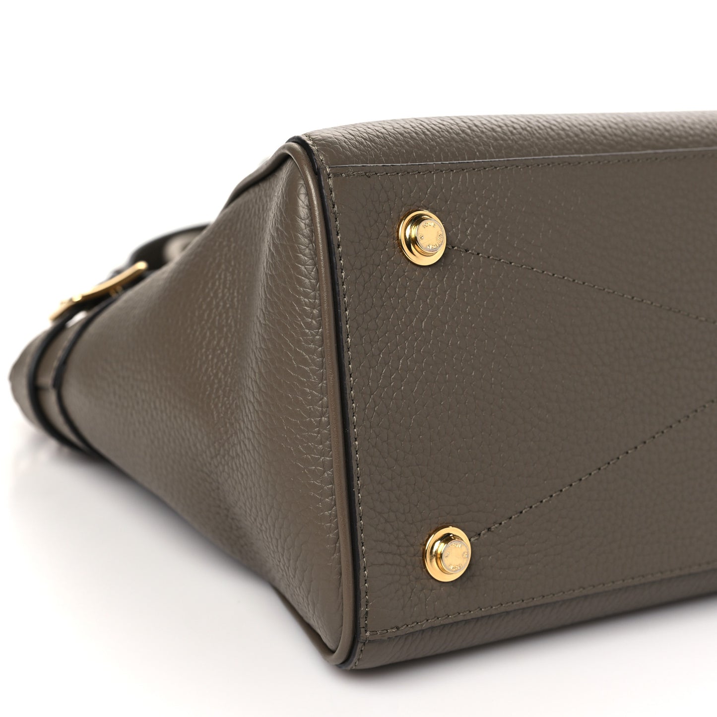 Taurillon Calfskin Vendome MM Earth