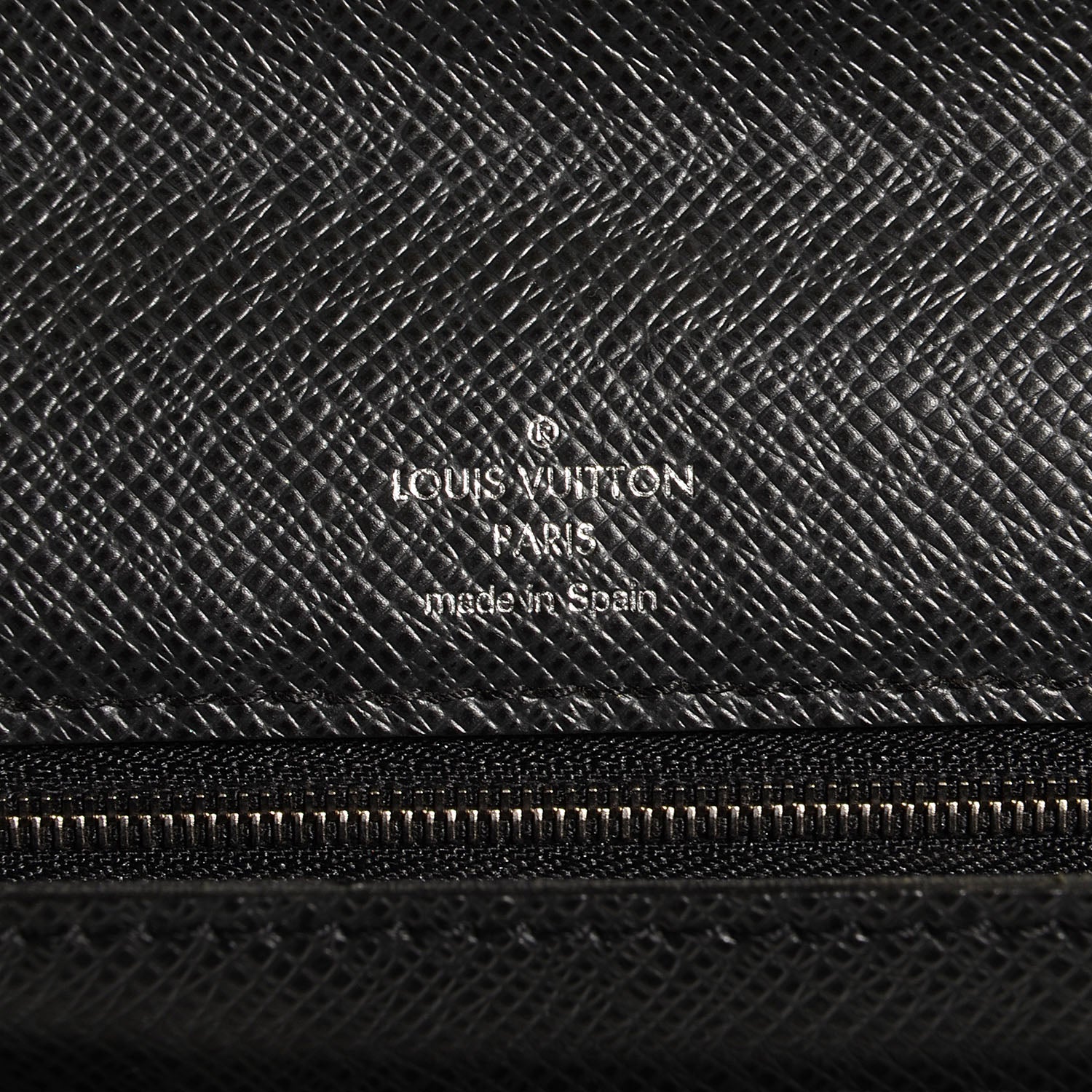 Louis Vuitton Taiga Pochette Belaia Ardoise 6 of 7