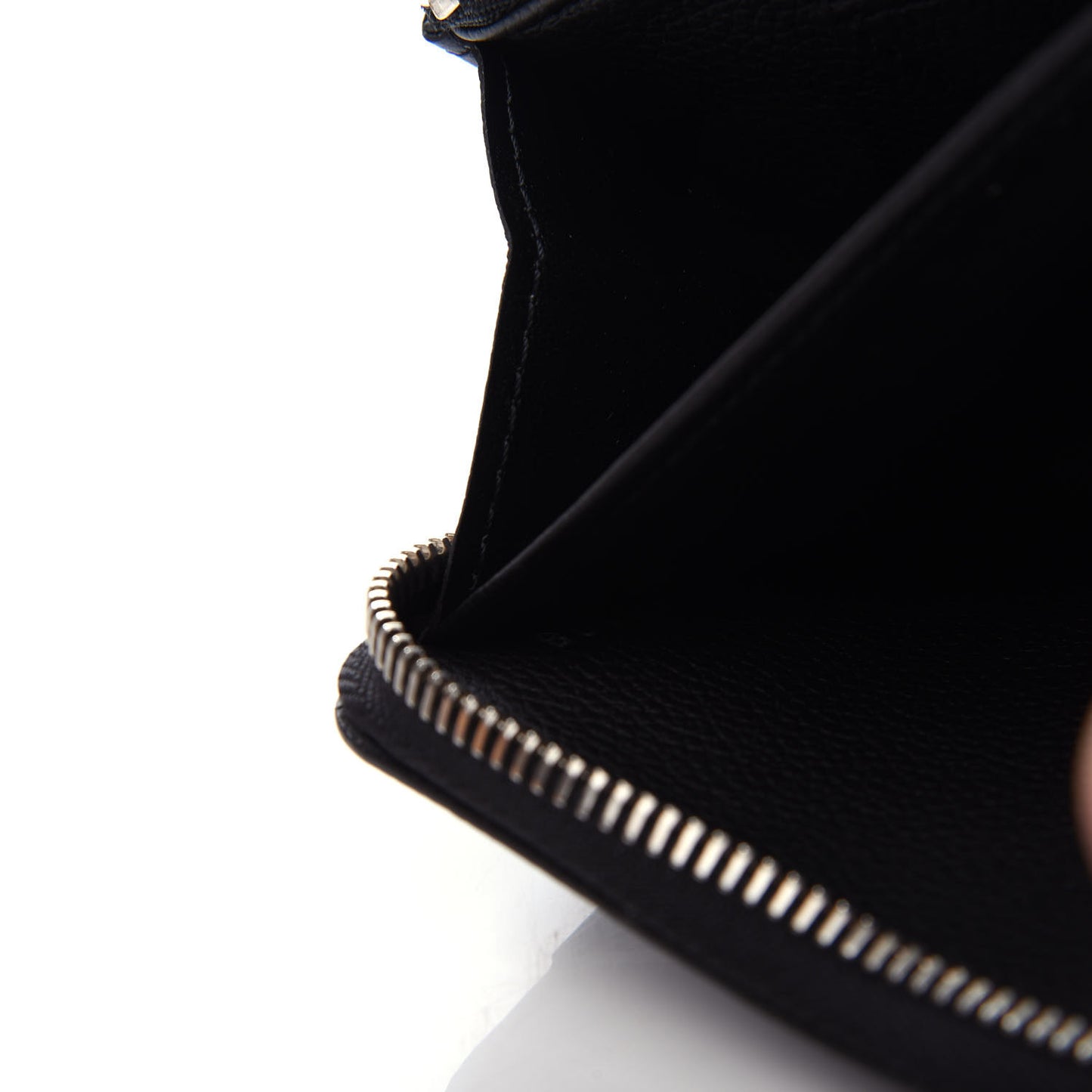 Calfskin Zippy Lockme Wallet Black
