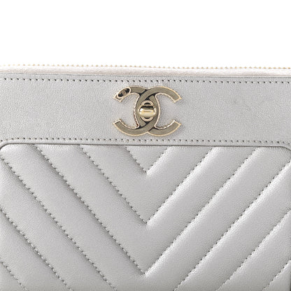 Chanel Metallic Sheepskin Quilted Mademoiselle Vintage Zip Around Wallet Light Gold 11 of 12
