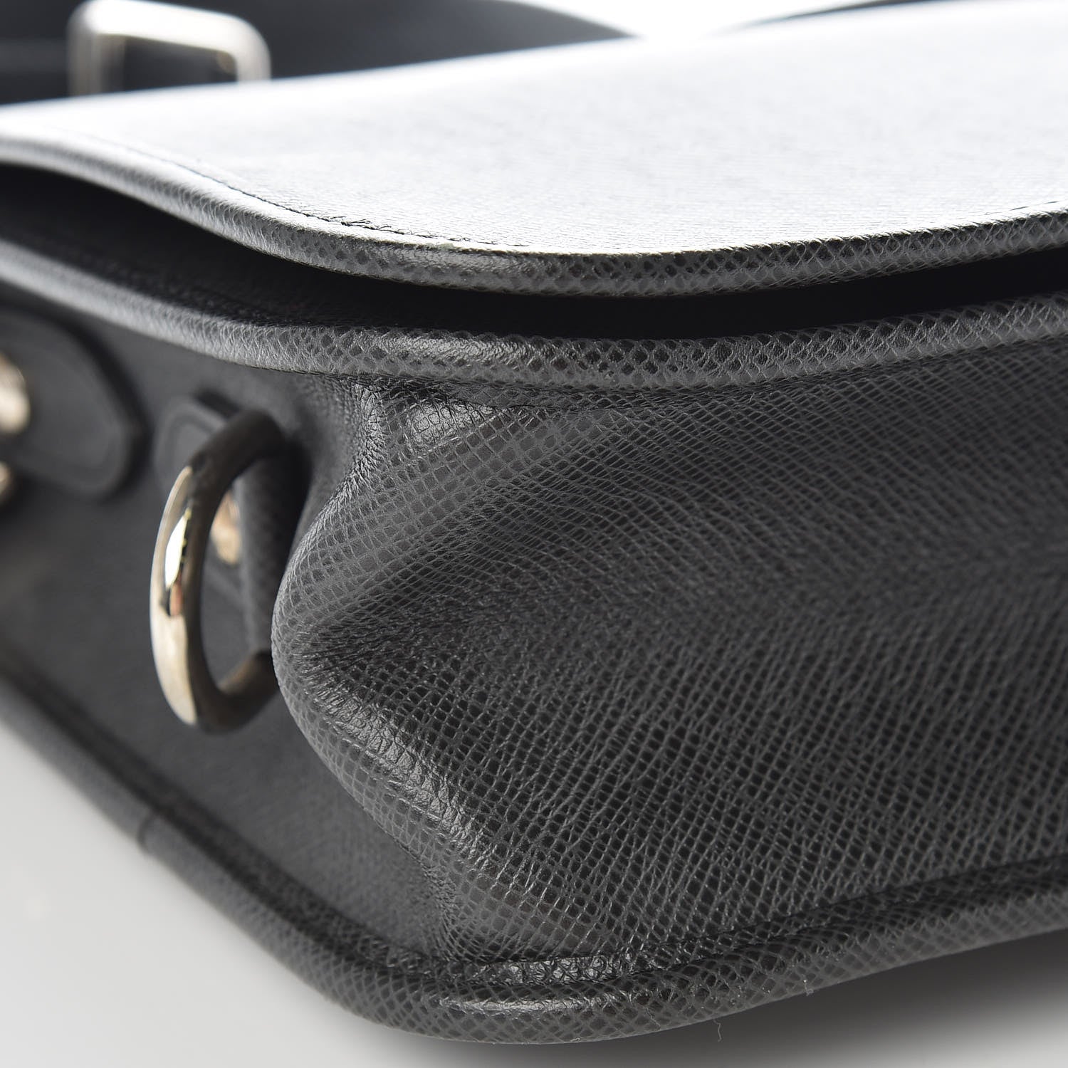 Louis Vuitton Taiga Andrei Ardoise 11 of 13