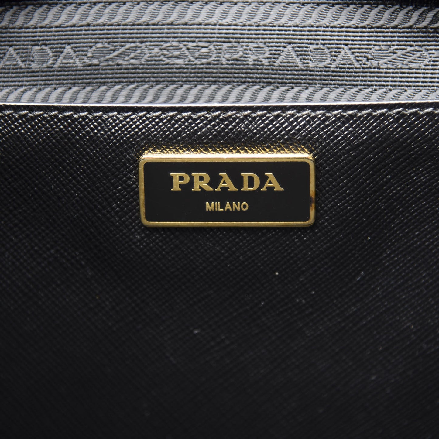 Saffiano Large Galleria Double Zip Tote Black