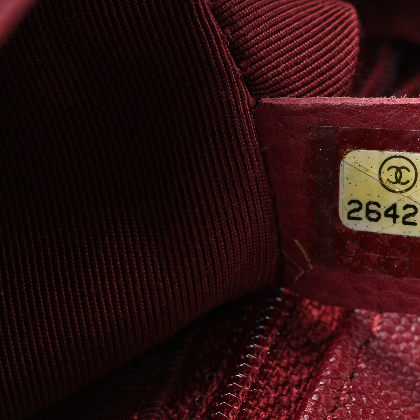 Caviar Chevron Quilted New Medium Boy Flap Red