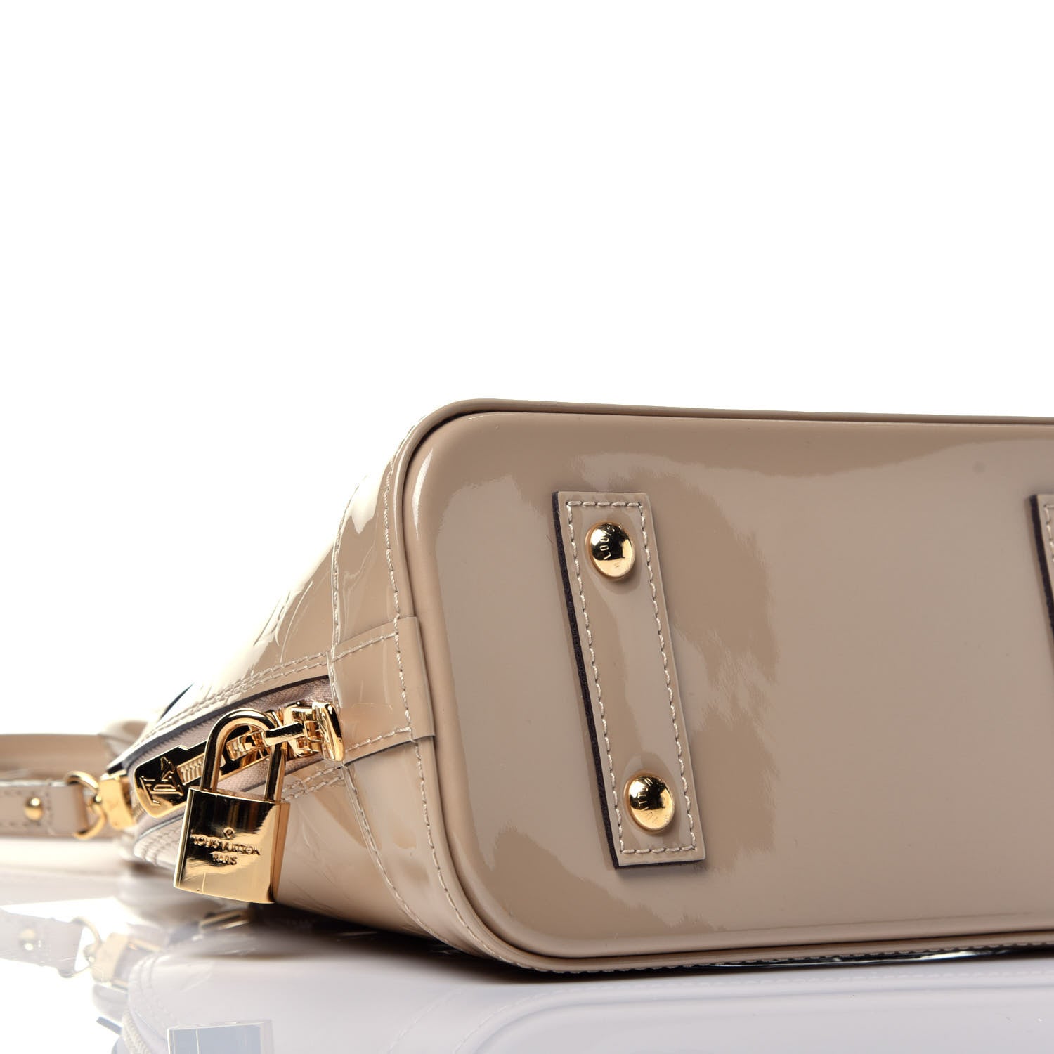 Louis Vuitton Vernis Alma BB Dune 9 of 10