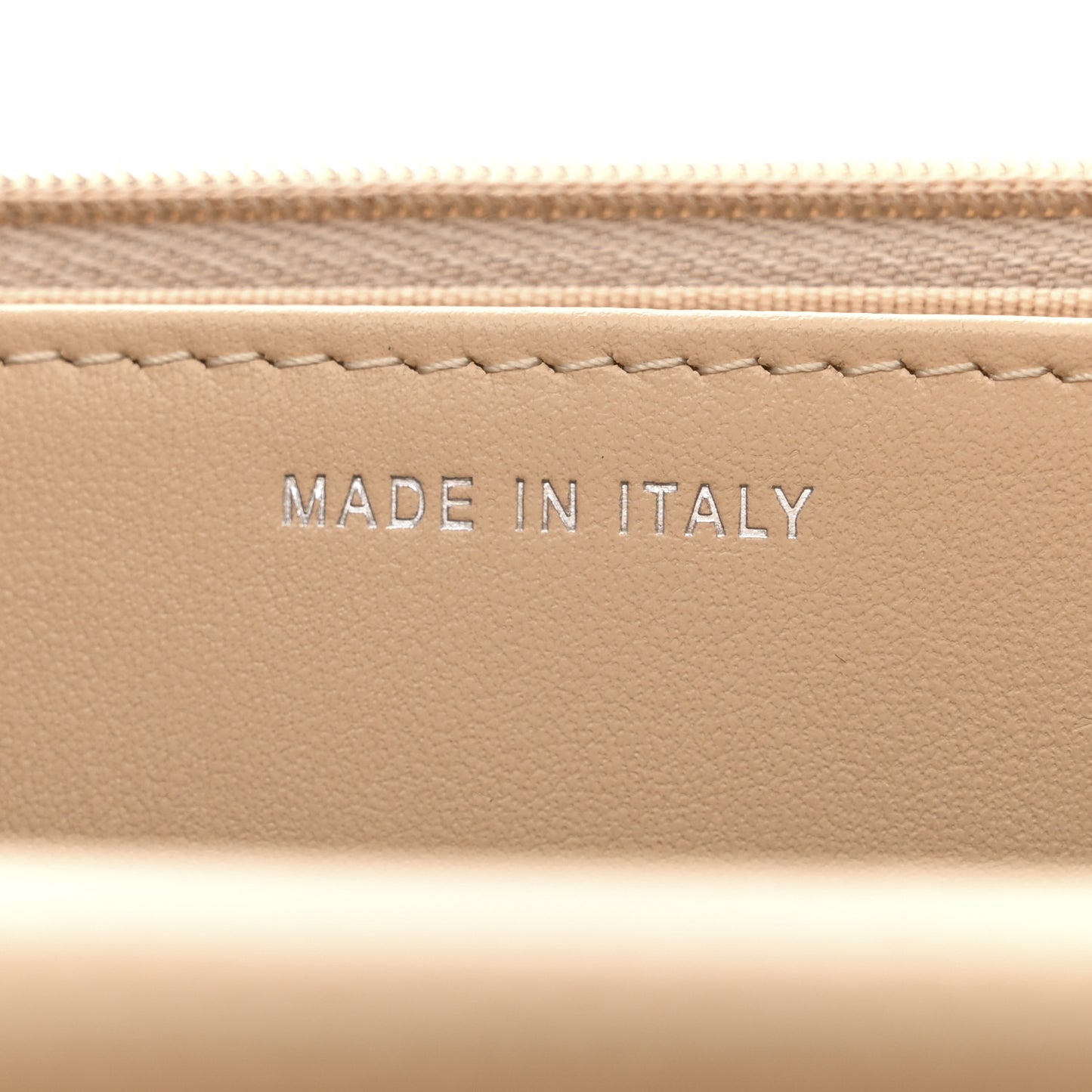 Caviar Quilted Wallet on Chain WOC Beige