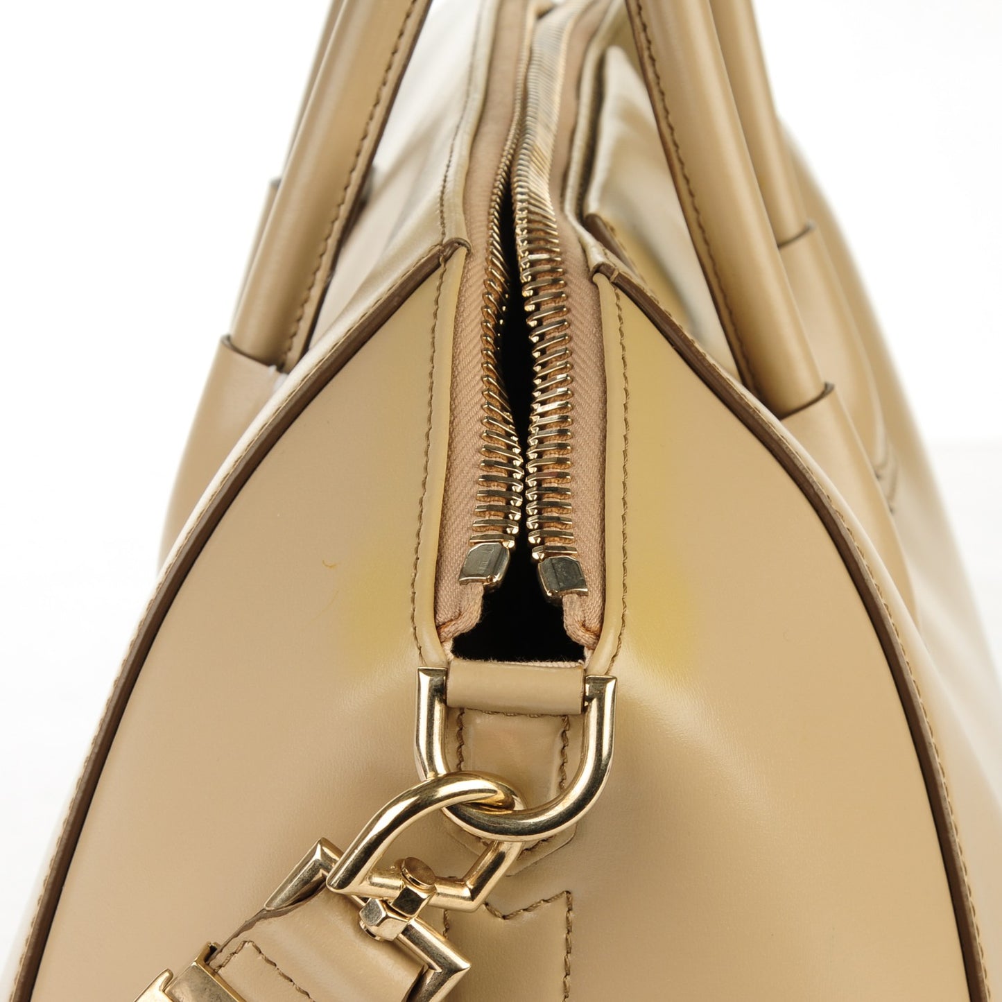 Shiny Lord Calfskin Medium Antigona Dark Beige