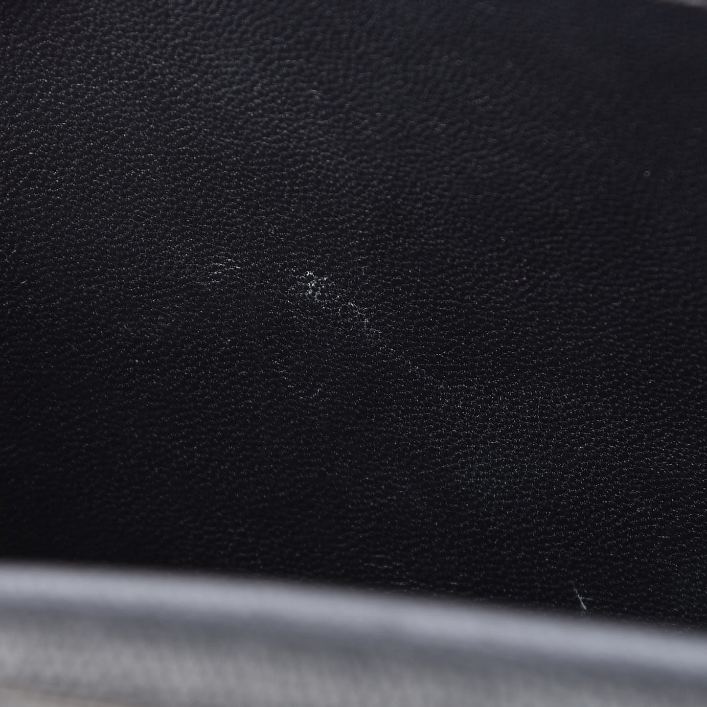 Baby Grained Calfskin Small Case Flap Black