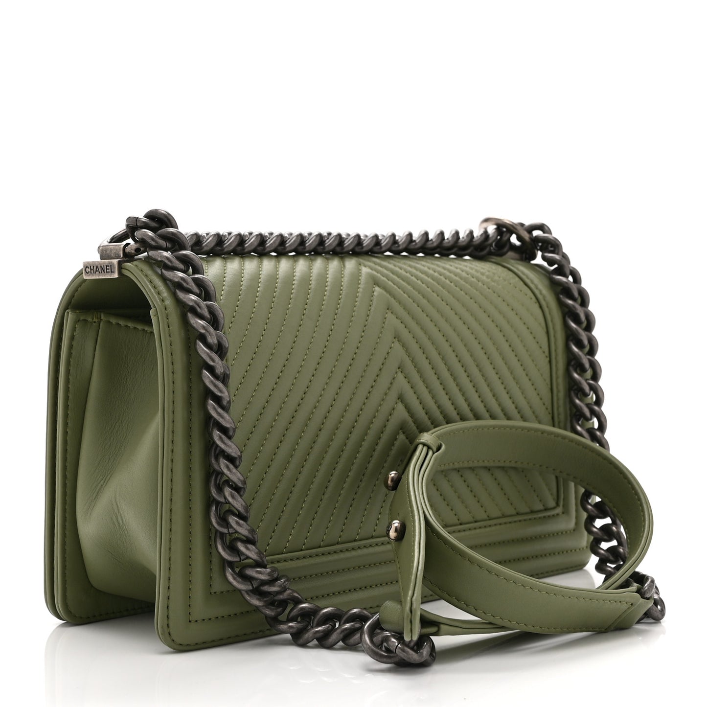 Calfskin Chevron Quilted Medium Boy Flap Green