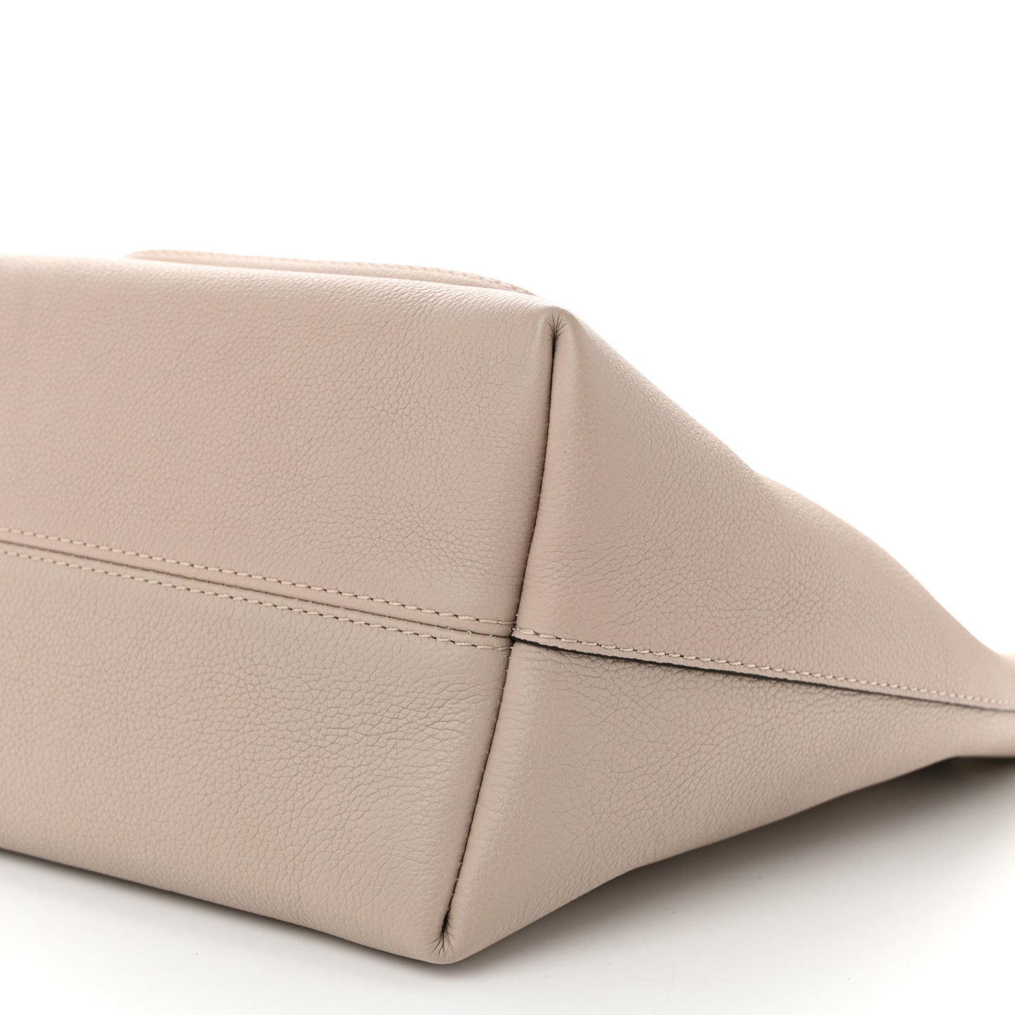 Calfskin Lockme Bucket MM Greige