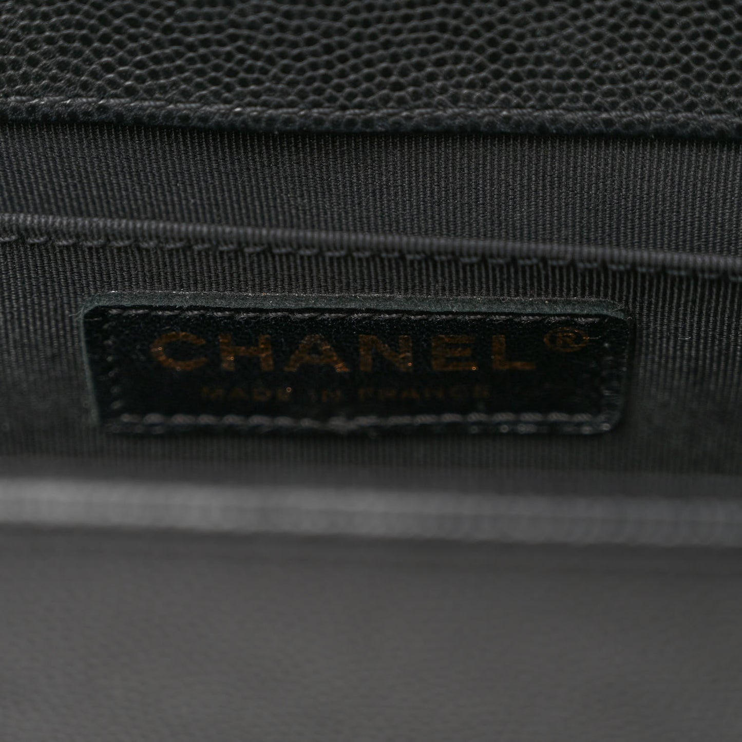 Caviar Quilted Medium Boy Flap Black