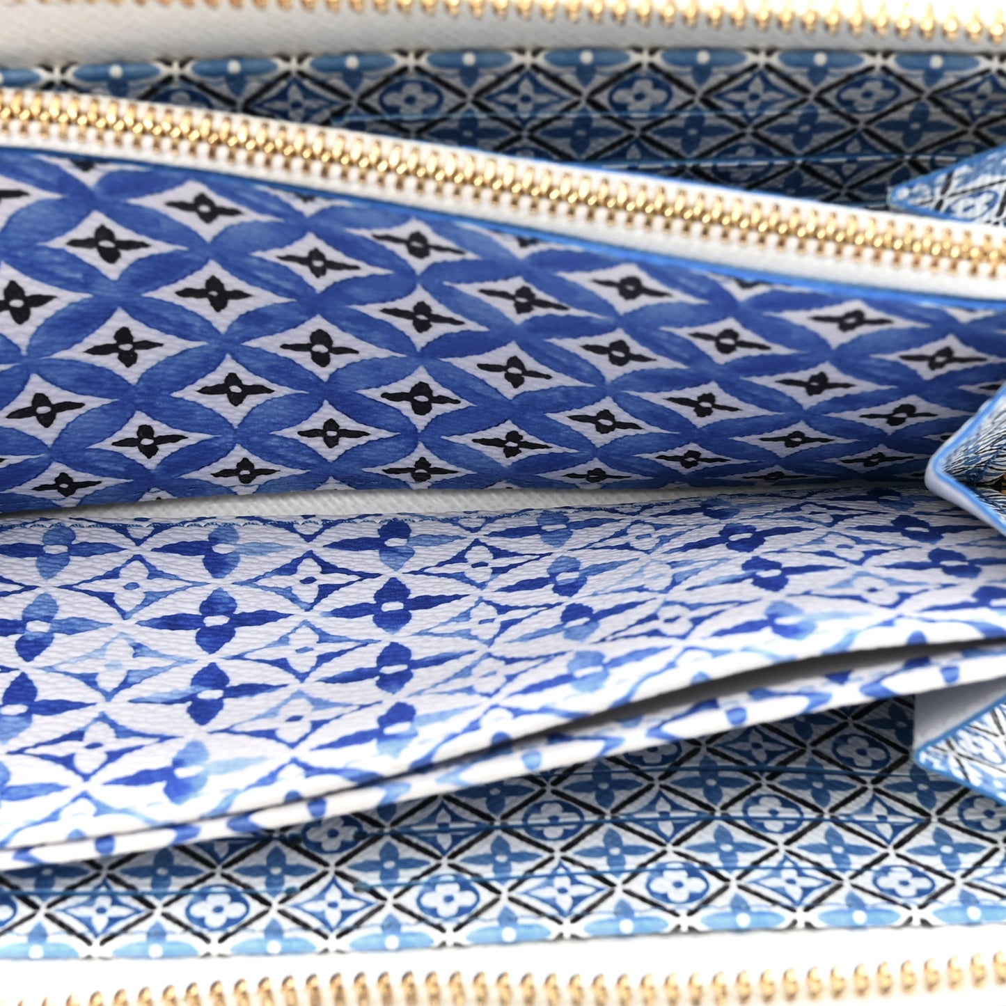 Monogram Giant By The Pool Zippy Wallet Resort Blue