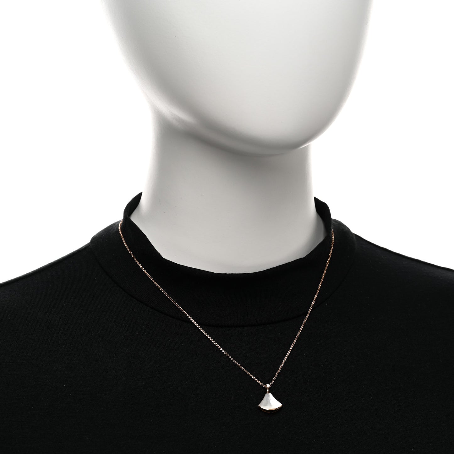 18K Rose Gold Diamond Mother of Pearl Small Divas' Dream Pendant Necklace